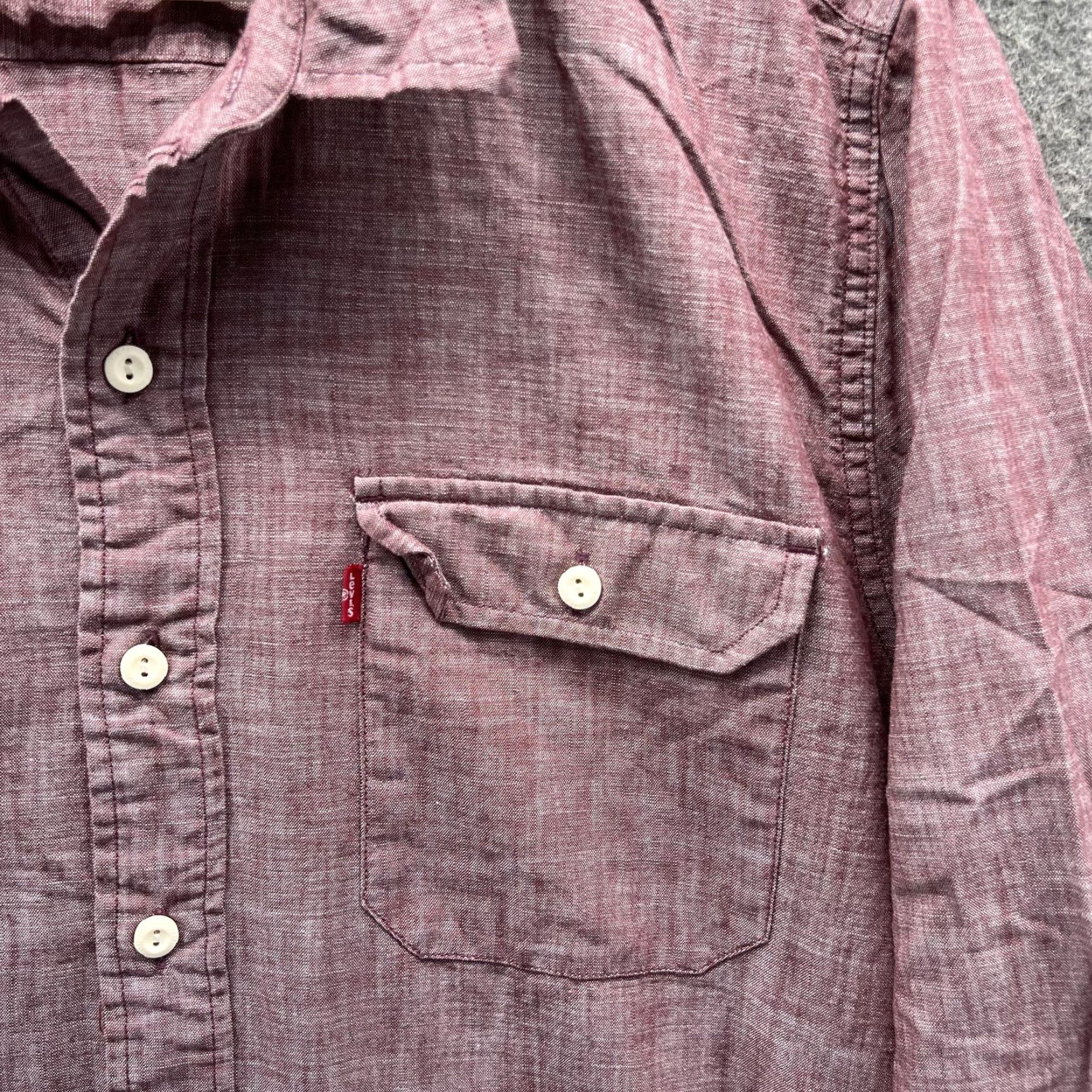 Levi's Levi's Shirt Mens XL Red Chambray Long Sleeve Button Up Pockets Casual Cotton Size US XL / EU 56 / 4 - 6 Thumbnail