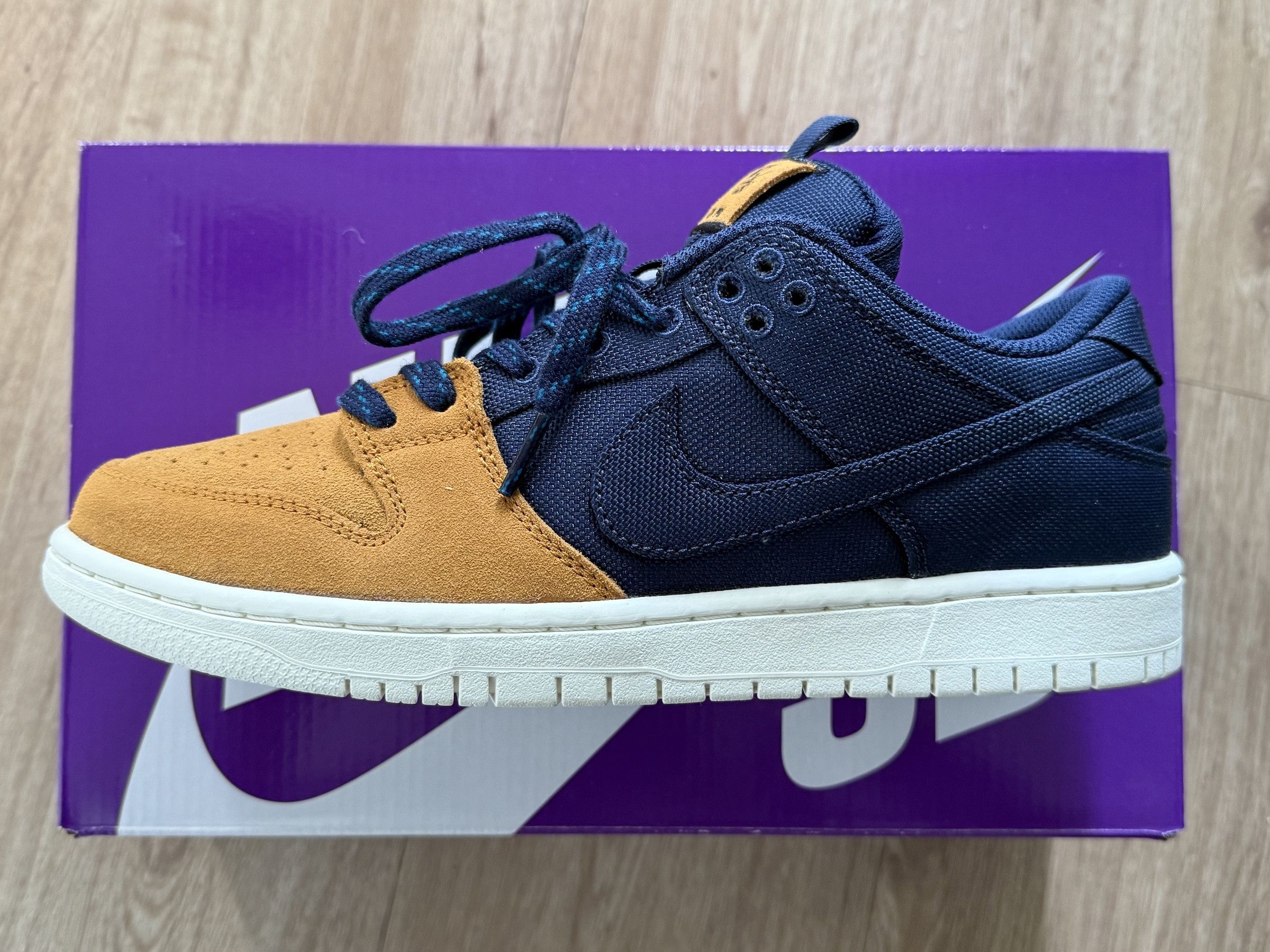 Nike Nike Dunk Low SB 'Navy Desert Ochre' Size US 9 / EU 42 - 2 Thumbnail