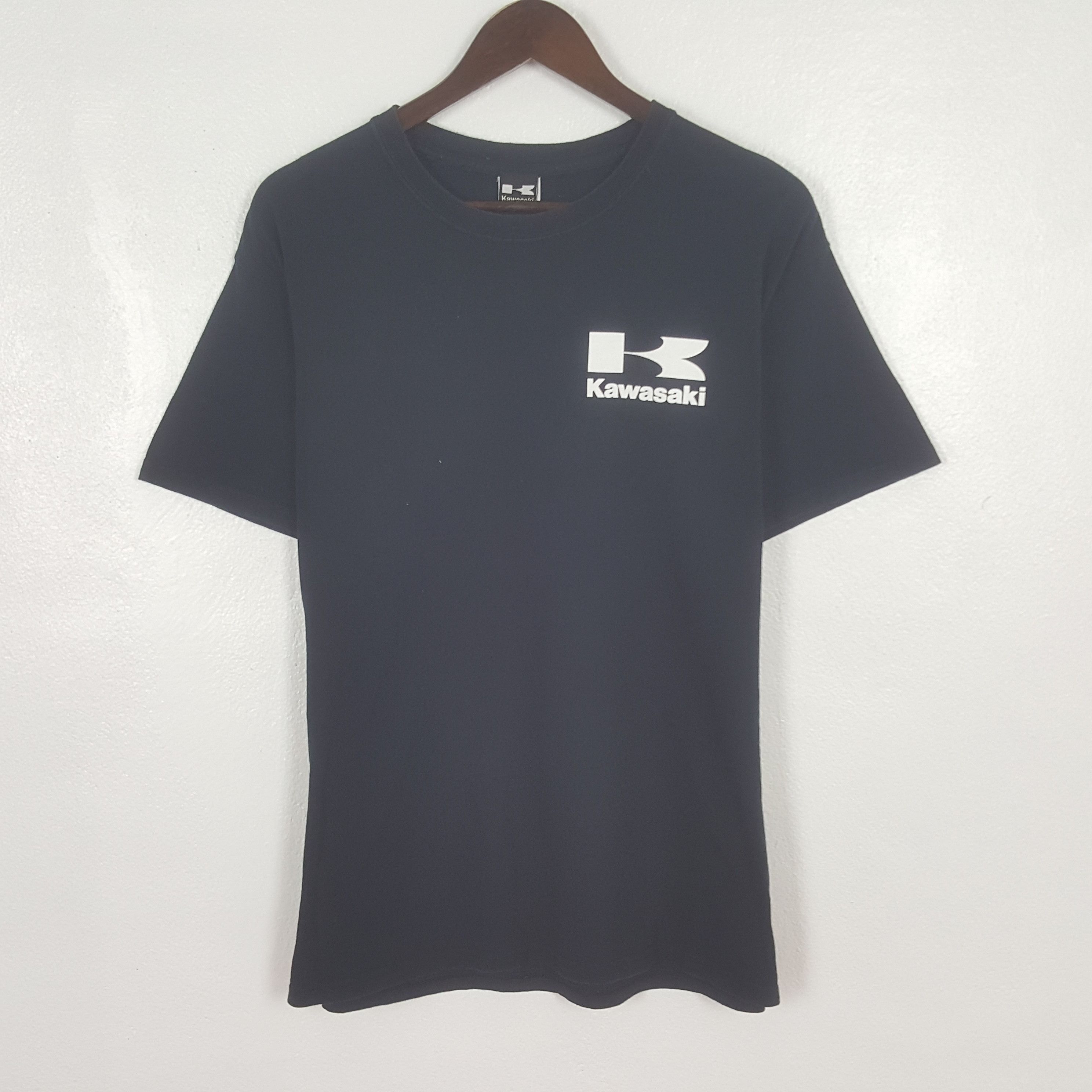 Japanese Brand Vintage Kawasaki Big Logo Racing Tshirt Size US L / EU 52-54 / 3 - 3 Thumbnail