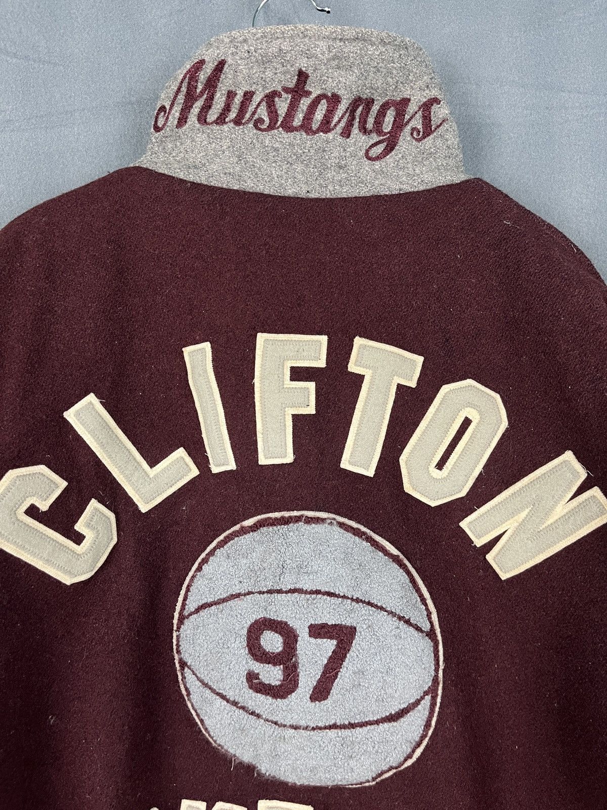 Vintage Vintage Wool Leather Varsity Jacket Clifton Basketball Size US L / EU 52-54 / 3 - 6 Thumbnail