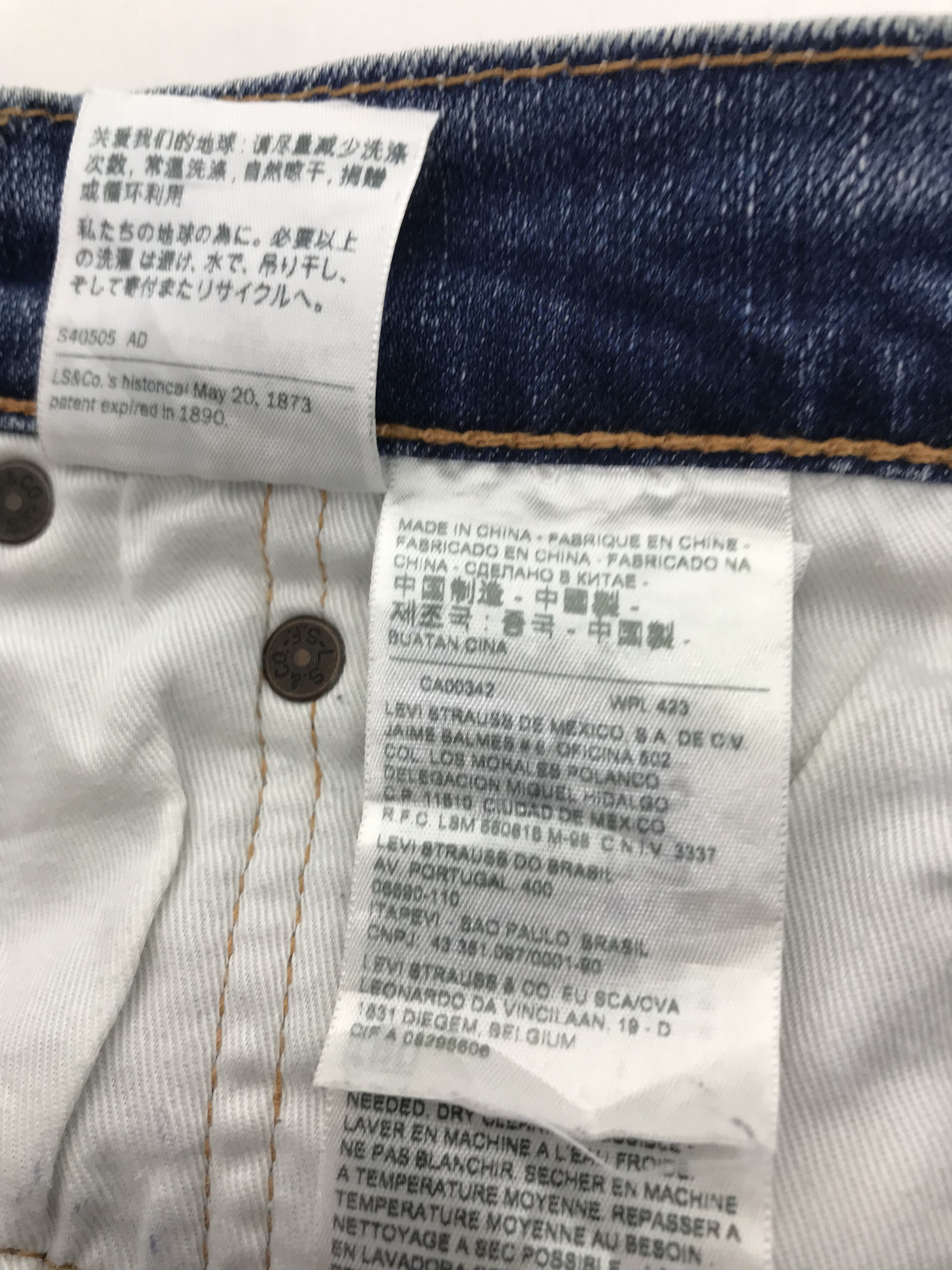 Levi's Vintage Levi's 505 Faded Blue Jeans Distressed Denim Size US 33 - 13 Thumbnail