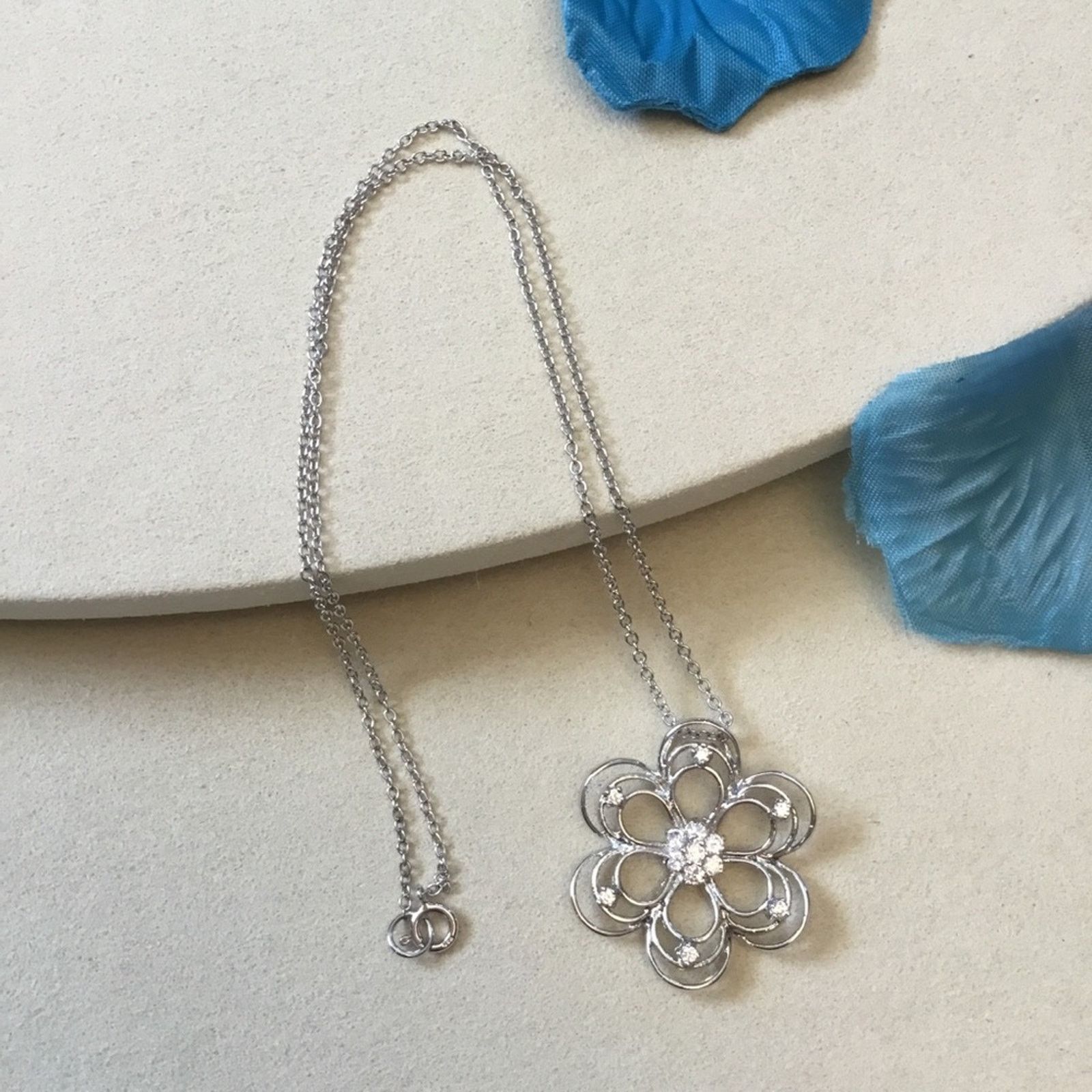 Other Sterling Silver Six-Petal Crystal Flower Necklace Size ONE SIZE - 7 Thumbnail