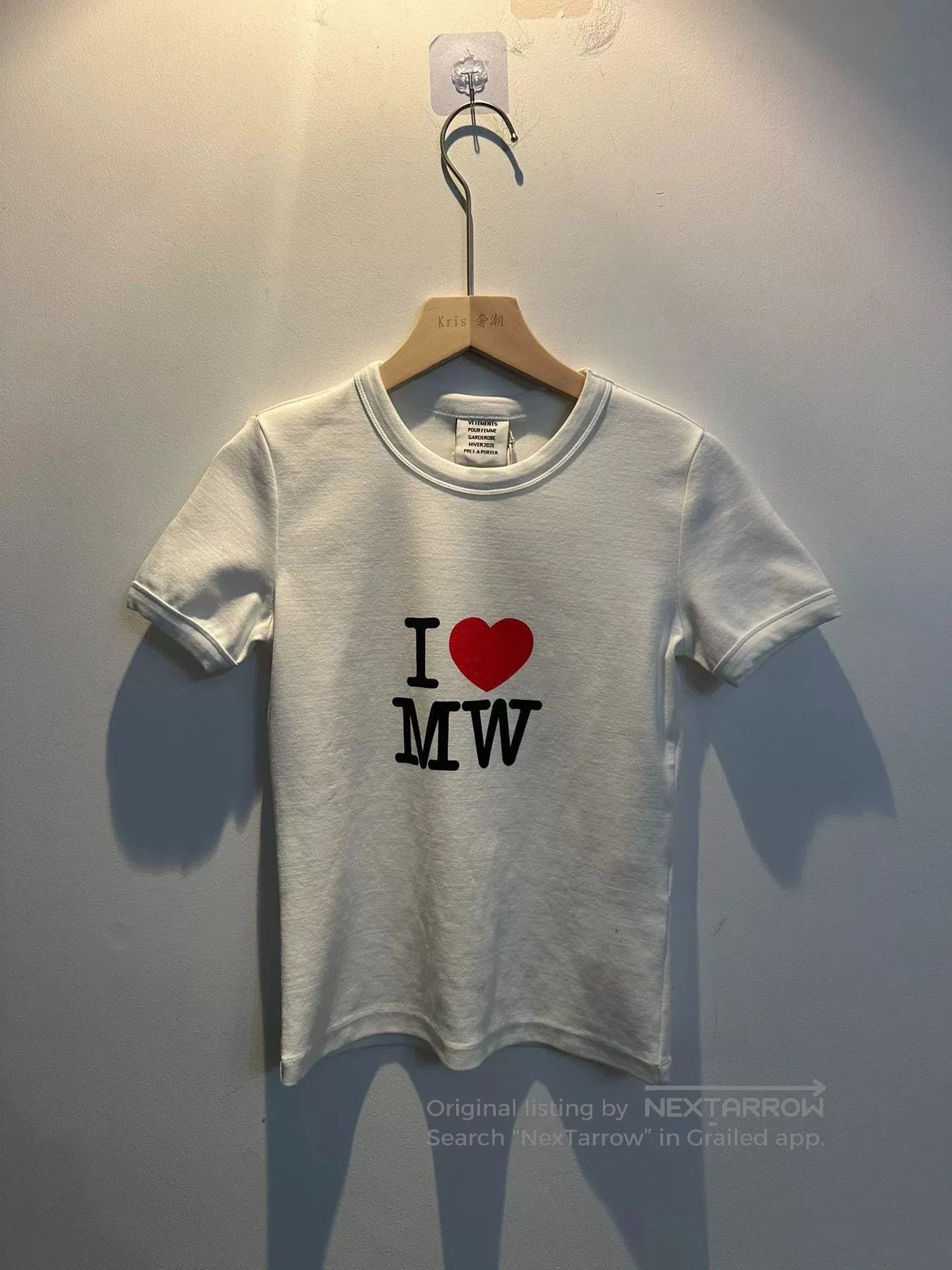Vetements vetements short sleeve love t. Size XS / US 0-2 / IT 36-38 - 1 Thumbnail