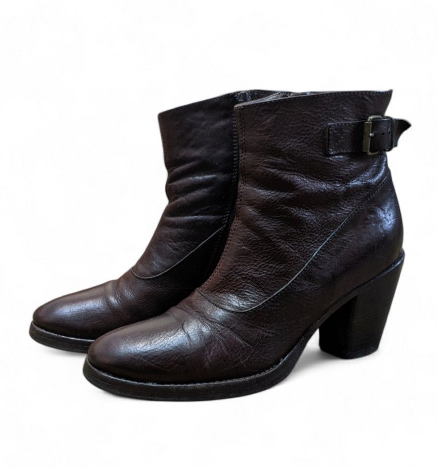 MoMA MOMA Heeled Ankle Boots Sz 37 Size US 7 / IT 37 - 8 Thumbnail