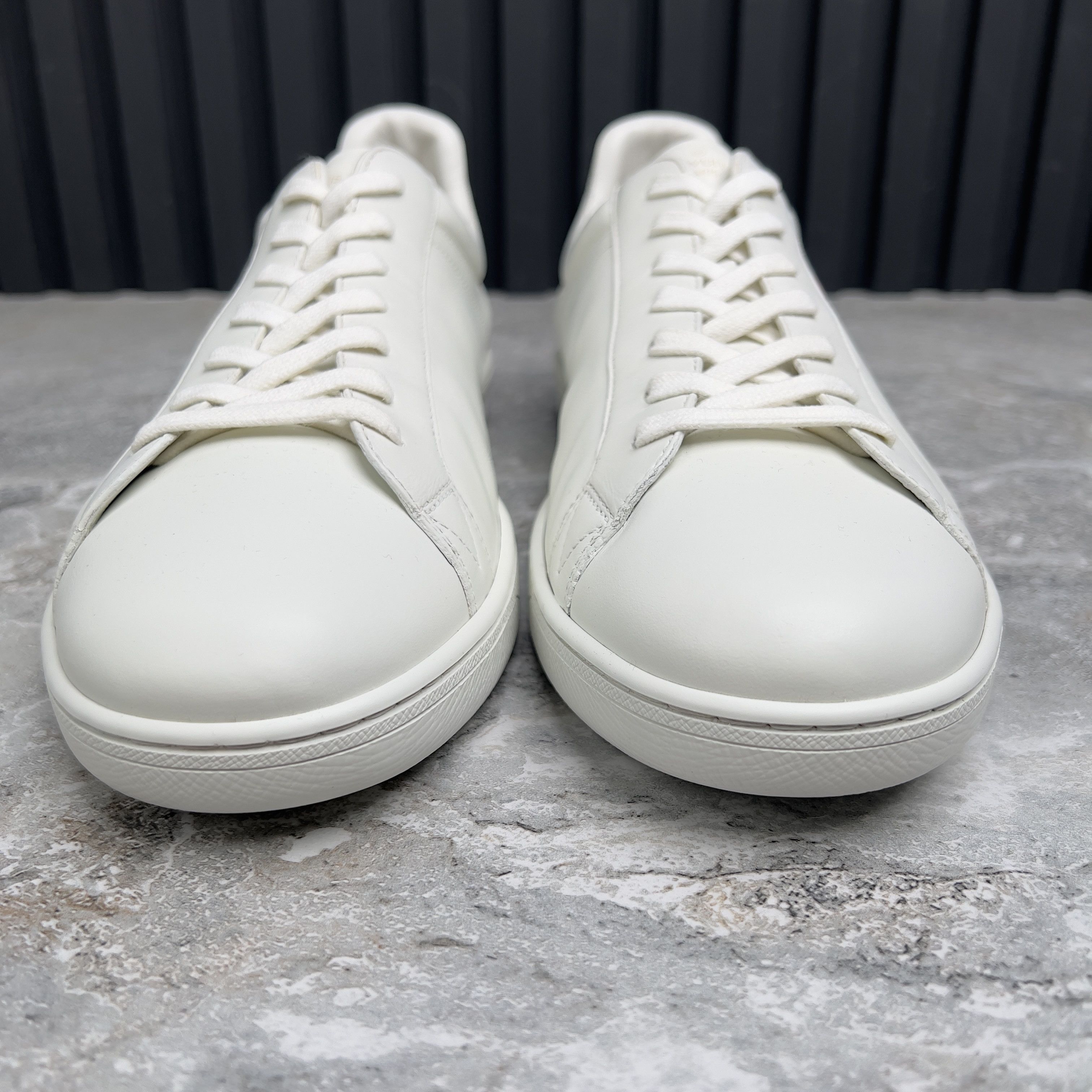 Louis Vuitton Louis Vuitton Luxembourg Sneakers Logo Leather Size US 10 / EU 43 - 8 Thumbnail