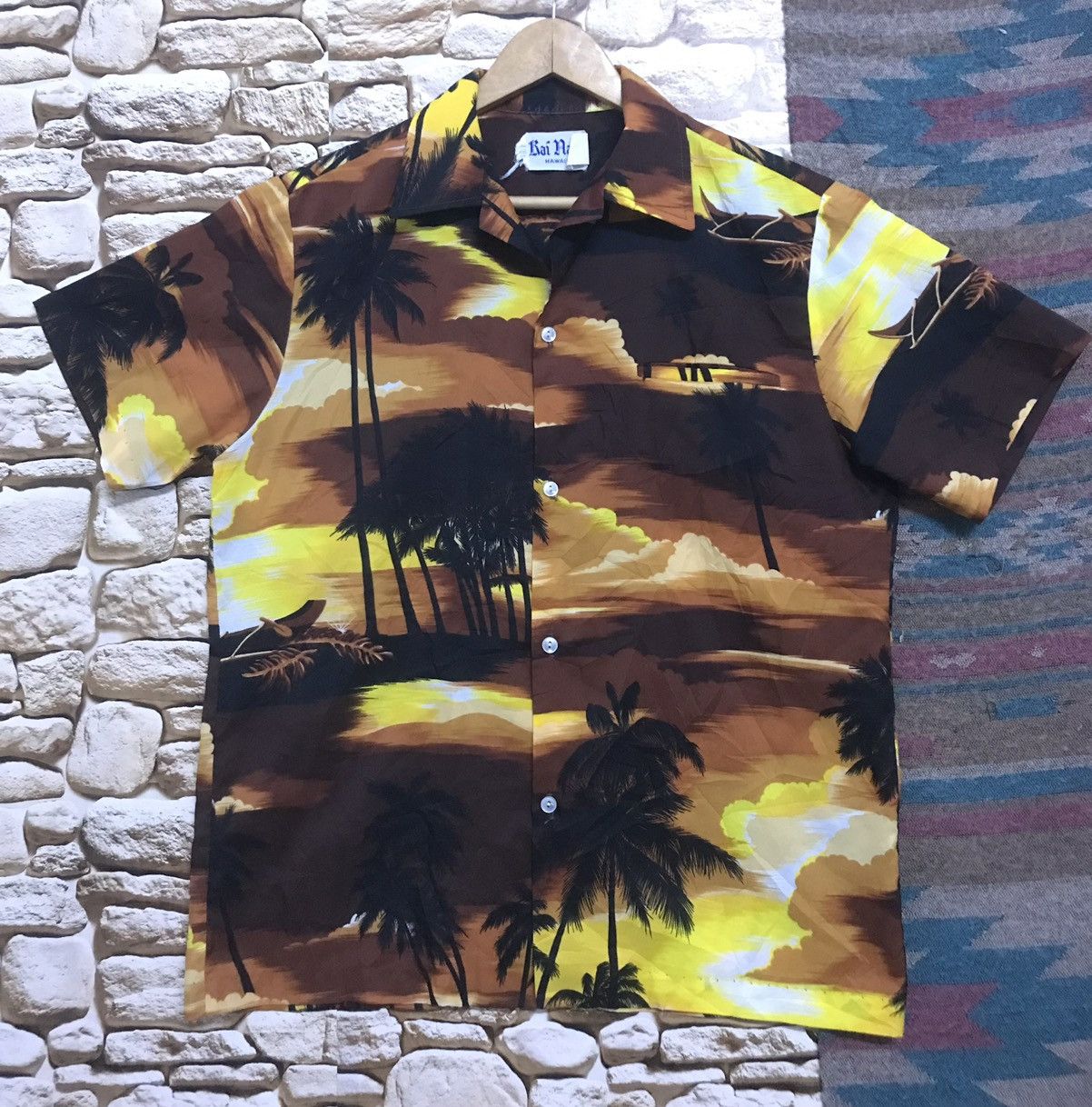 image of Kai Nani Hawaiian Shirt x Vintage Kai Nani Hawaii 60S@70S Shirt Button Up, Men's (Size Medium)