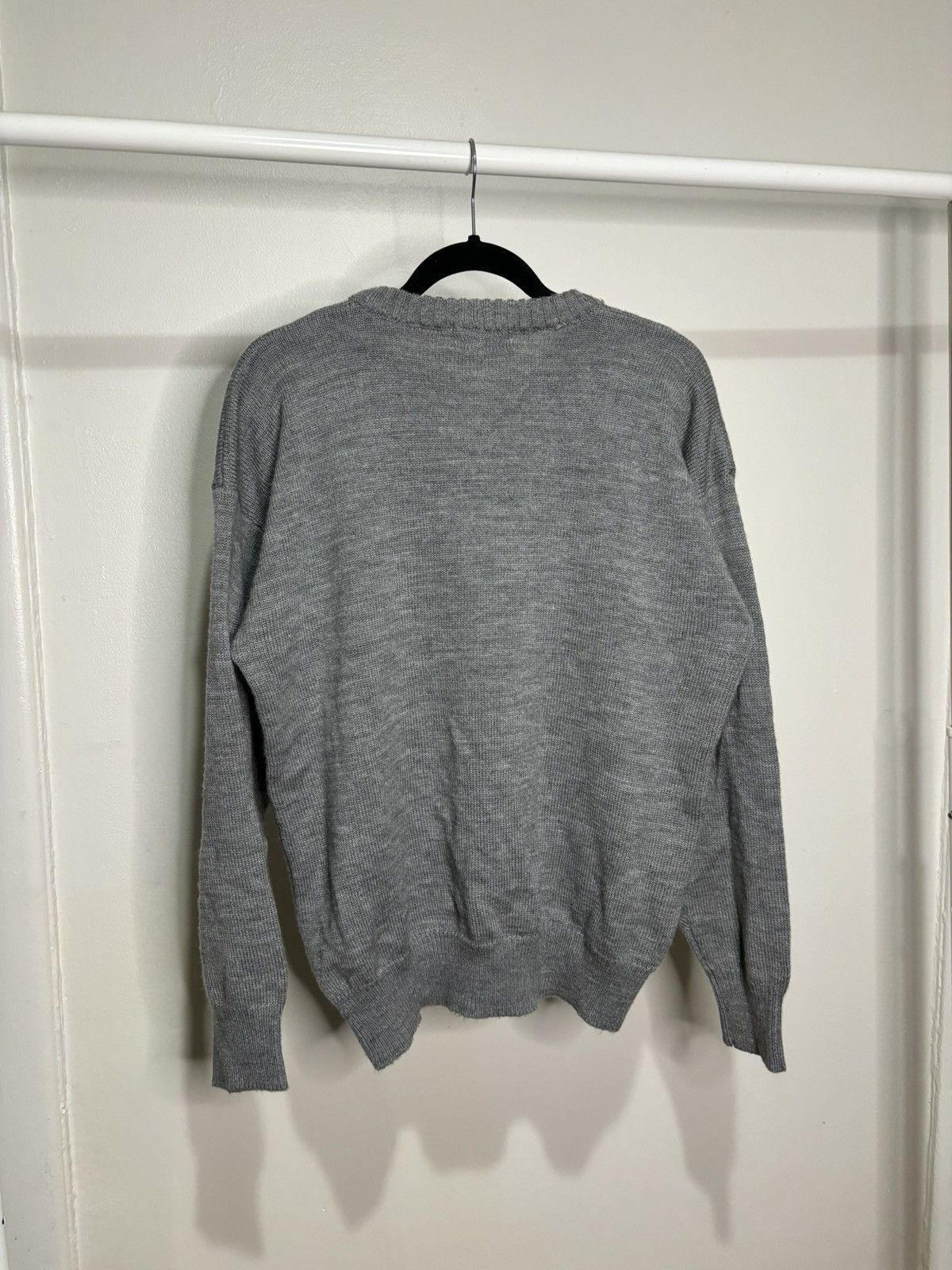 Vintage Vintage 1970s Light Grey Knit Sweater Size US M / EU 48-50 / 2 - 5 Thumbnail