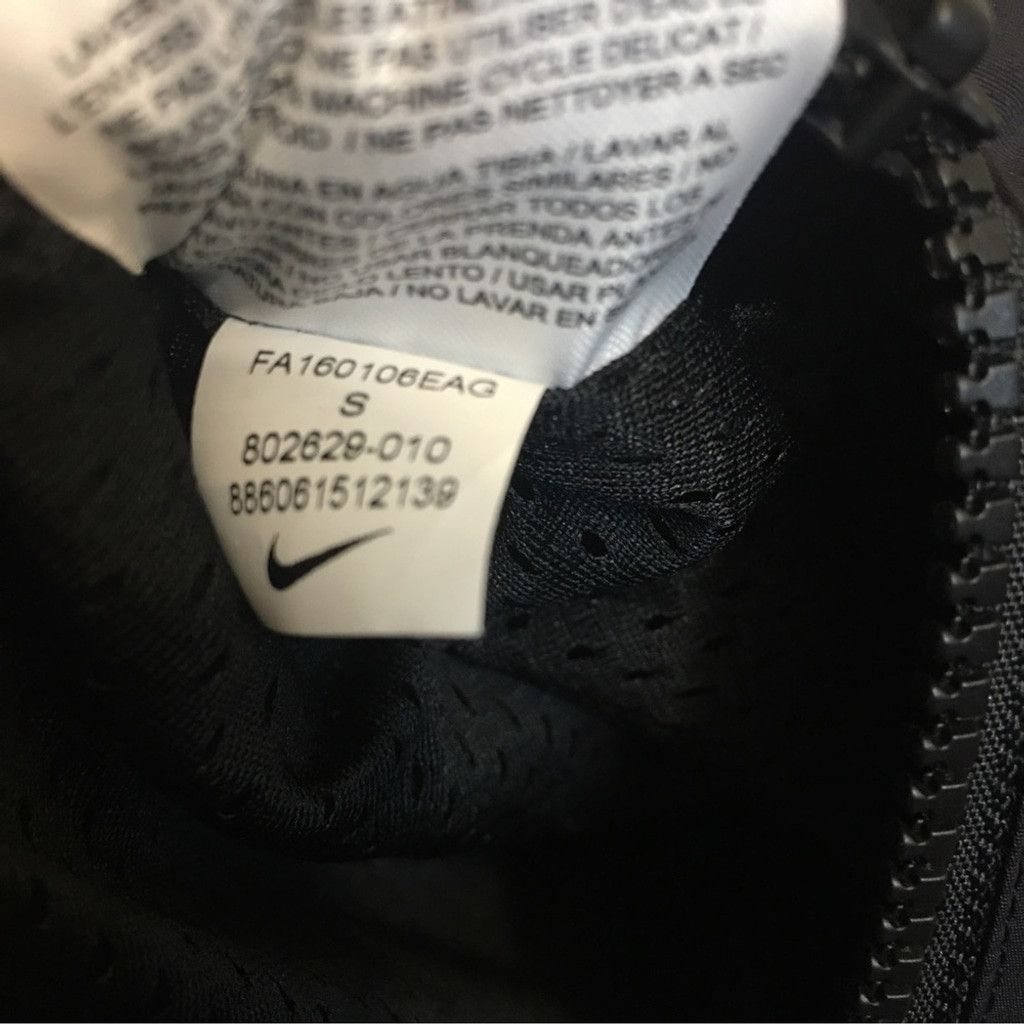 Nike Nike Short Sleeve Athlete Tour Jacket Color: Black Sz: Small Size XS / US 0-2 / IT 36-38 - 11 Thumbnail