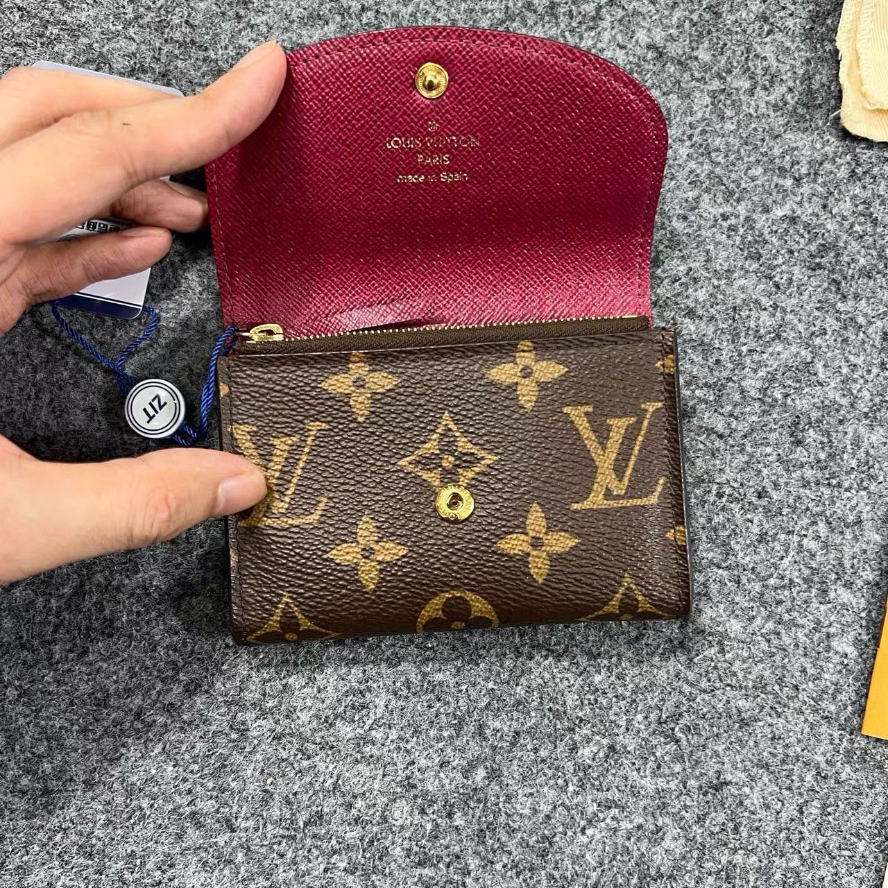 Louis Vuitton Louis Vuitton Wallet Card Holder K28 Size ONE SIZE - 5 Thumbnail