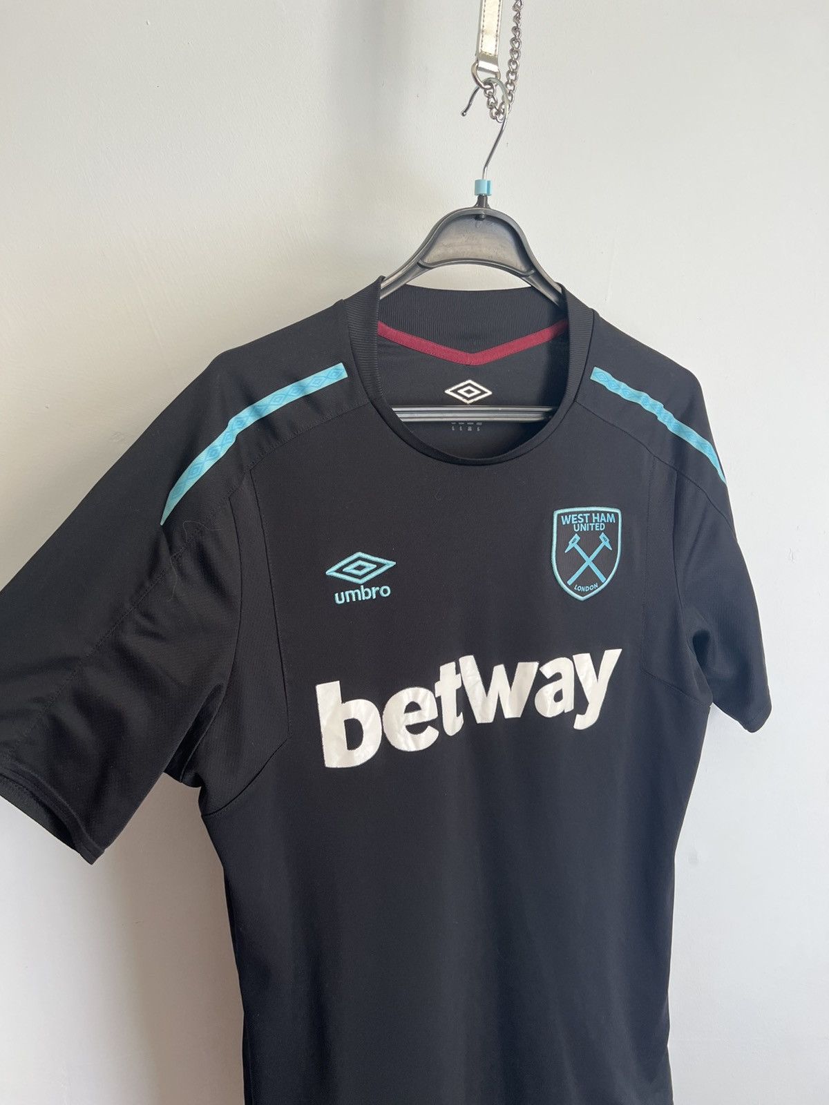 Umbro Westham Jersey Size US L / EU 52-54 / 3 - 2 Thumbnail