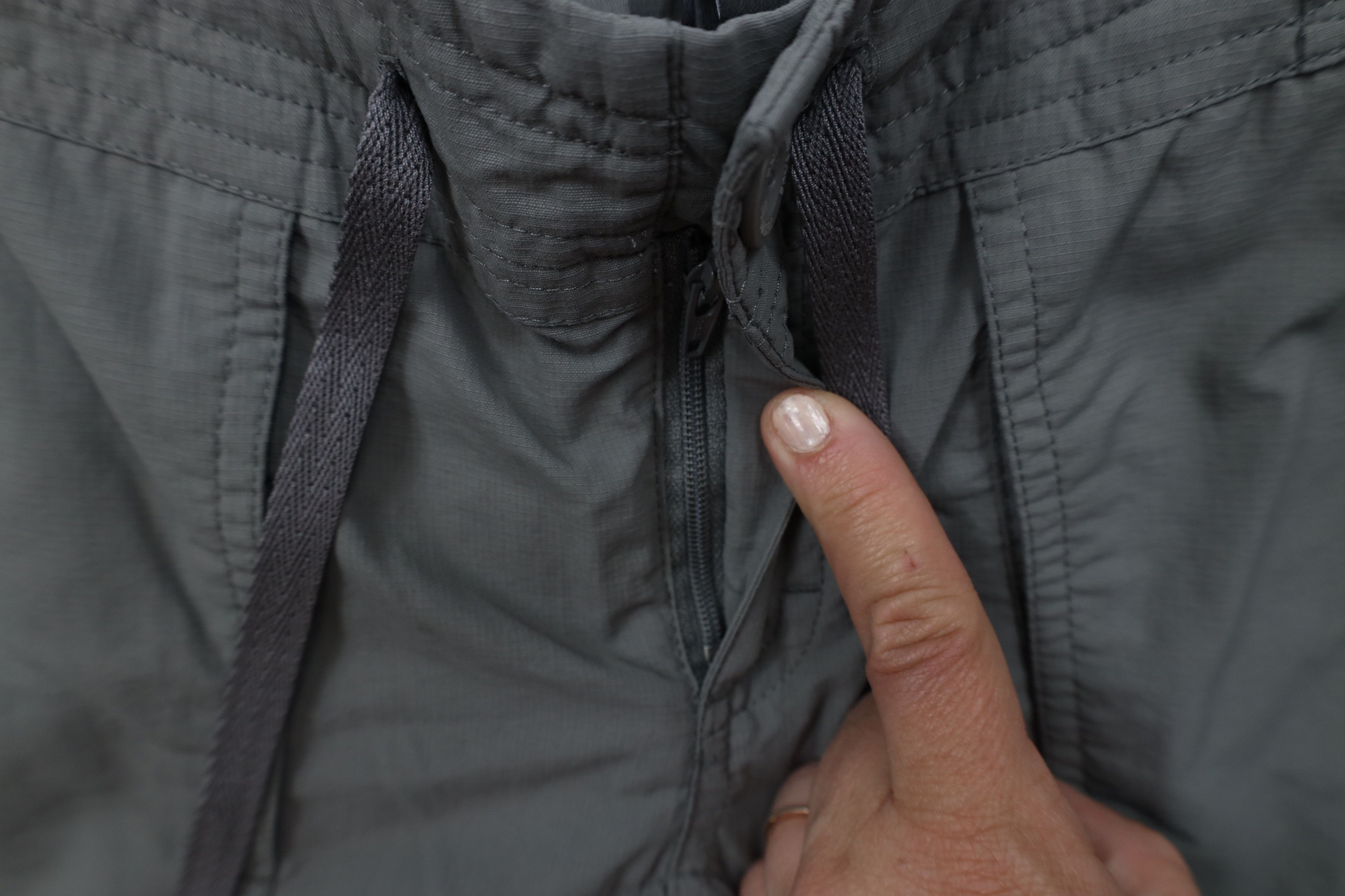 The North Face × Vintage Vintage The North Face Short Wide Leg Flared Hiking Pants Size 26" / US 2 / IT 38 - 6 Thumbnail