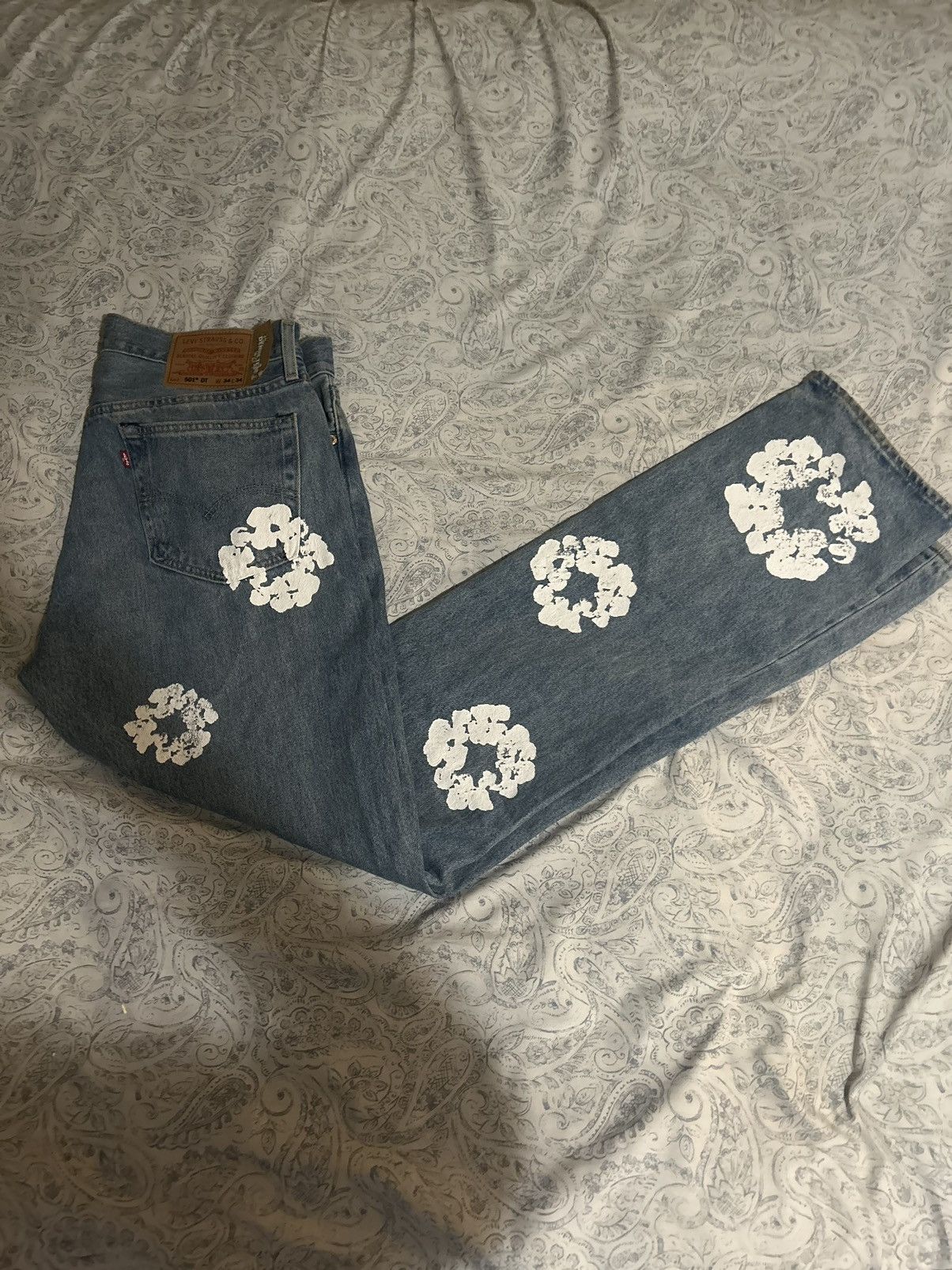 DEMIN TEAR THE COTTON WREATH JEAN LIGHT WASH