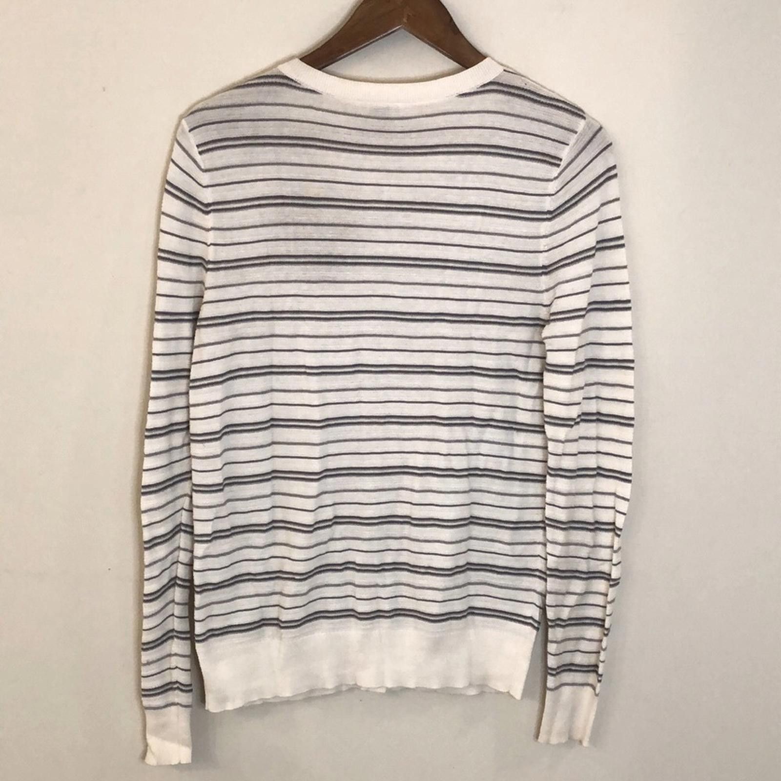 Other LOFT Outlet cardigan sweater floral embroidered cotton SM Size S / US 4 / IT 40 - 4 Thumbnail