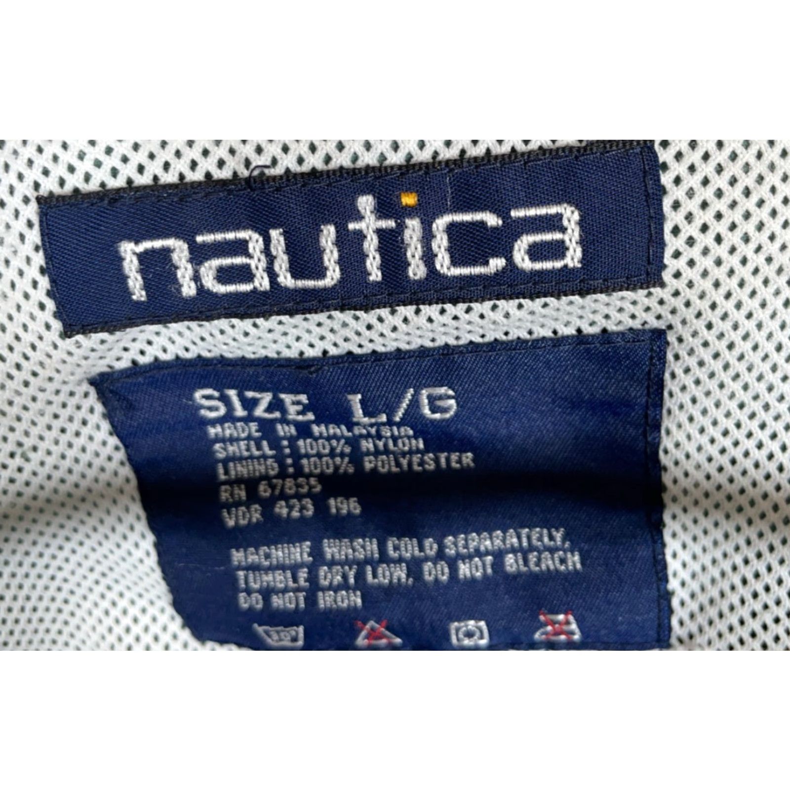 Nautica VINTAGE Nautica Windbreaker Jacket Mens Large Green Nylon Hooded Zip Up - Lightweight, Pockets, Retro Nautical Style Mens Size US L / EU 52-54 / 3 - 3 Thumbnail