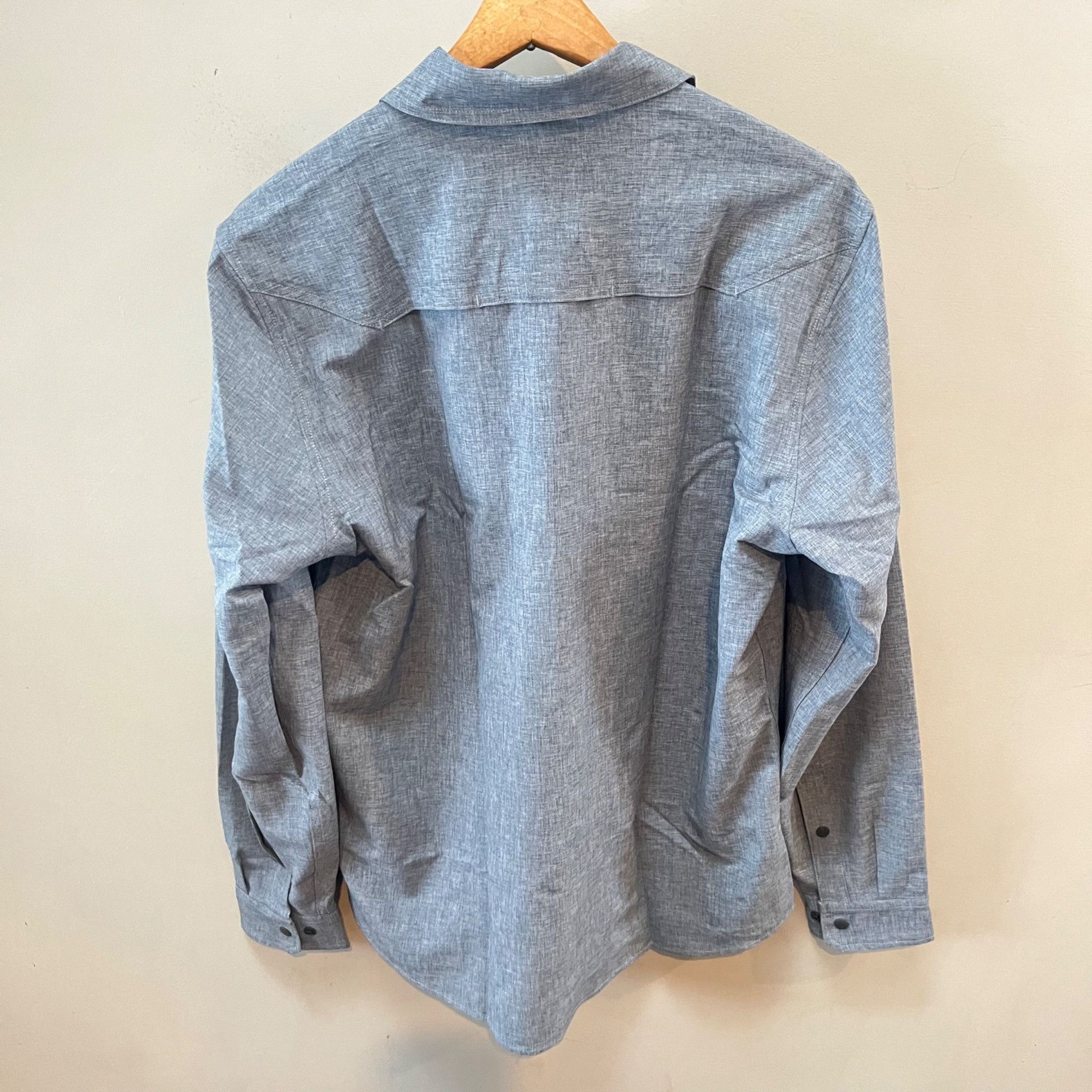 Eddie Bauer NEW Eddie Bauer's Men's Front Range Long-Sleeve Chambray Shi Size US M / EU 48-50 / 2 - 6 Thumbnail