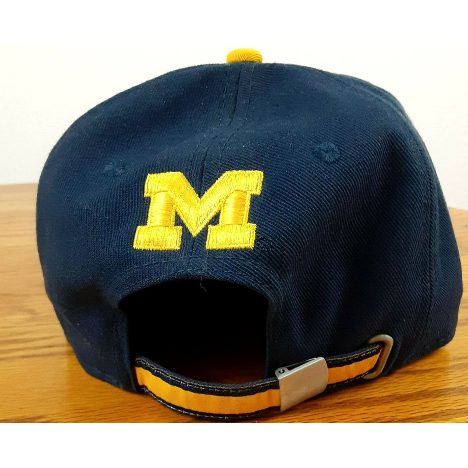 Nike VINTAGE Nike True Hat Michigan Wolverine Go Blue Reflective adjustable Strap EUC Mens Cap Blue Reflective Logo Stadium Casual Size ONE SIZE - 5 Thumbnail