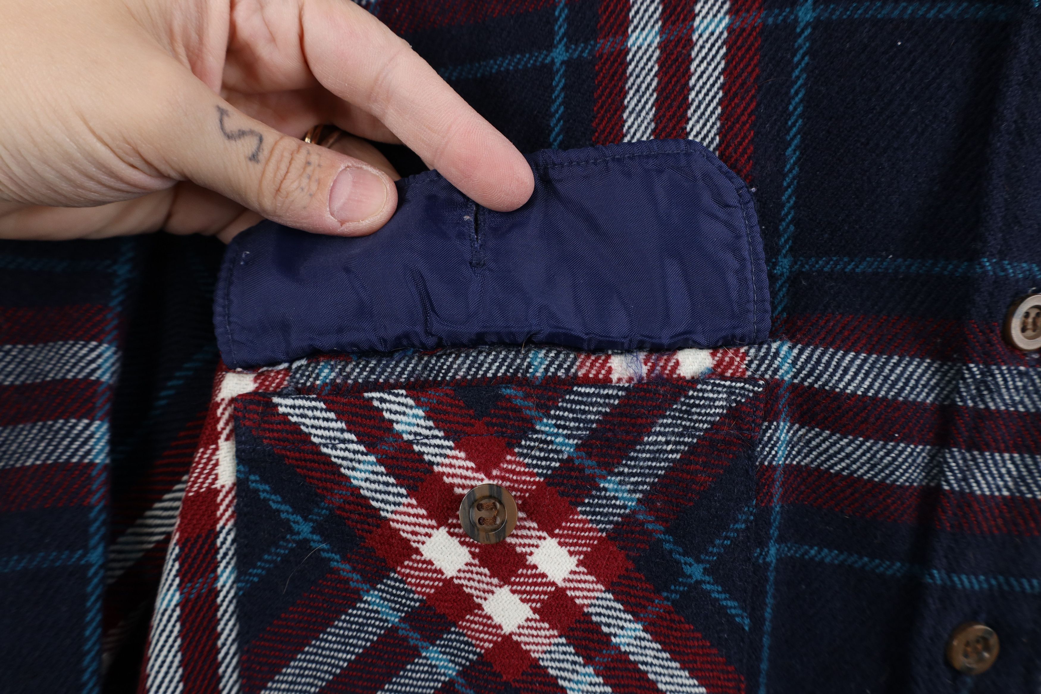 Vintage Vintage 70s Streetwear Pocket Flannel Button Shirt Plaid Size US S / EU 44-46 / 1 - 8 Thumbnail