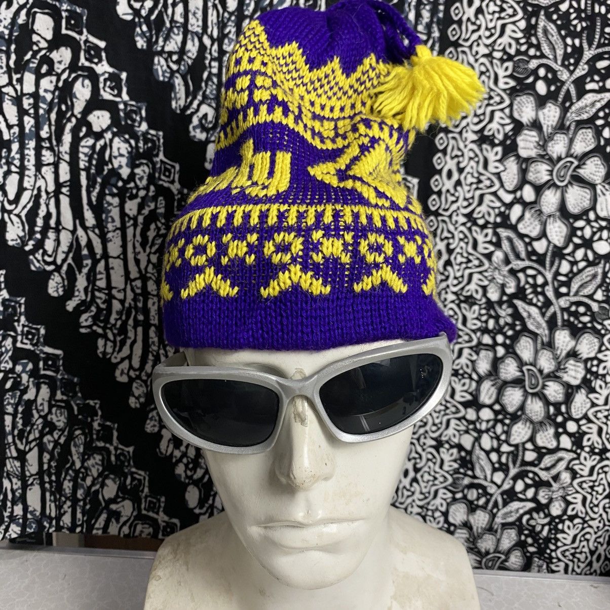 Japanese Brand × Vintage 2000s y2k smiley navajo usa made pom beanie hats Size ONE SIZE - 1 Thumbnail
