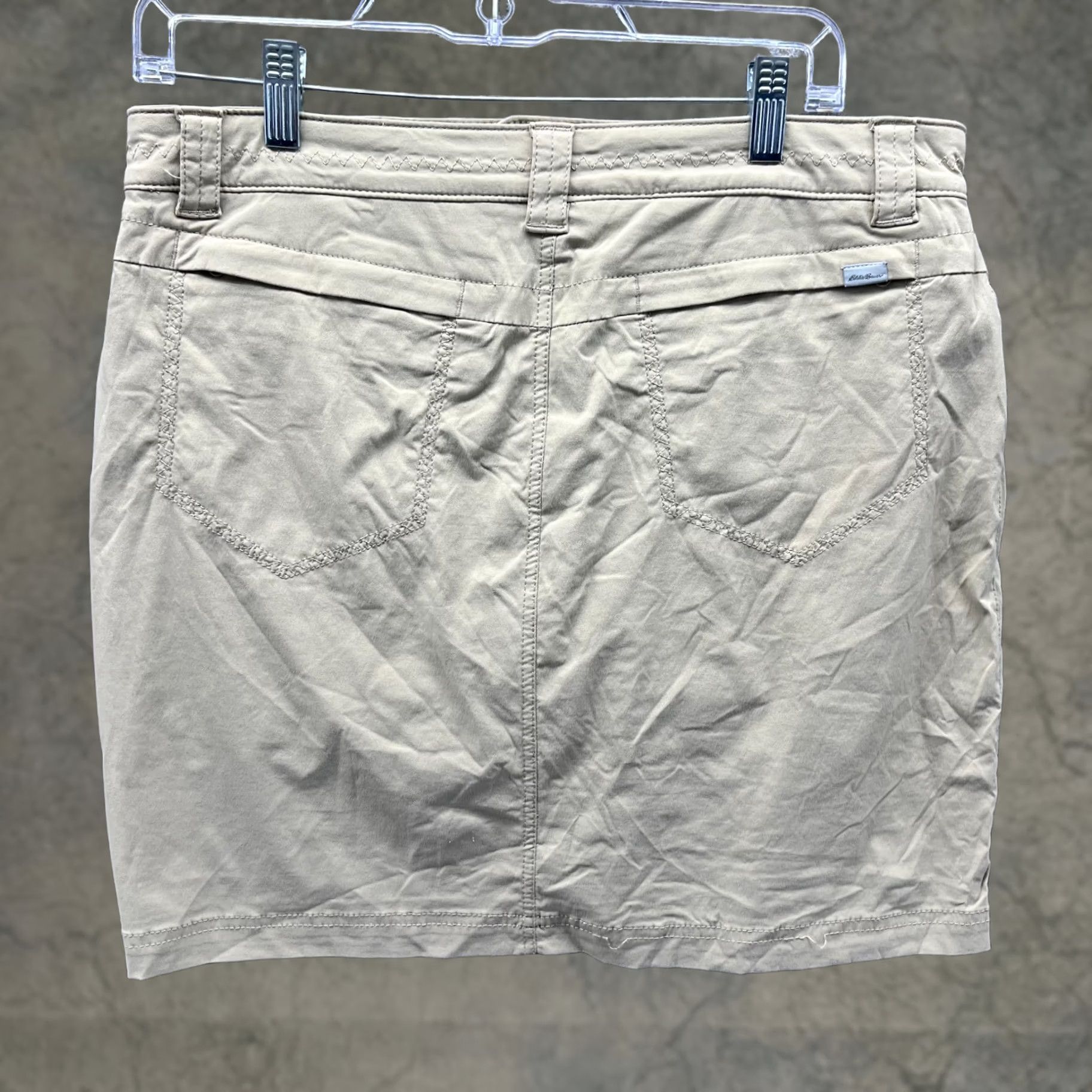 Eddie Bauer VINTAGE Eddie Bauer Skirt Womens 8 Beige Outdoor Pencil Pockets Tan Khaki Hiking Outdoor Size 30" / US 8 / IT 44 - 1 Thumbnail