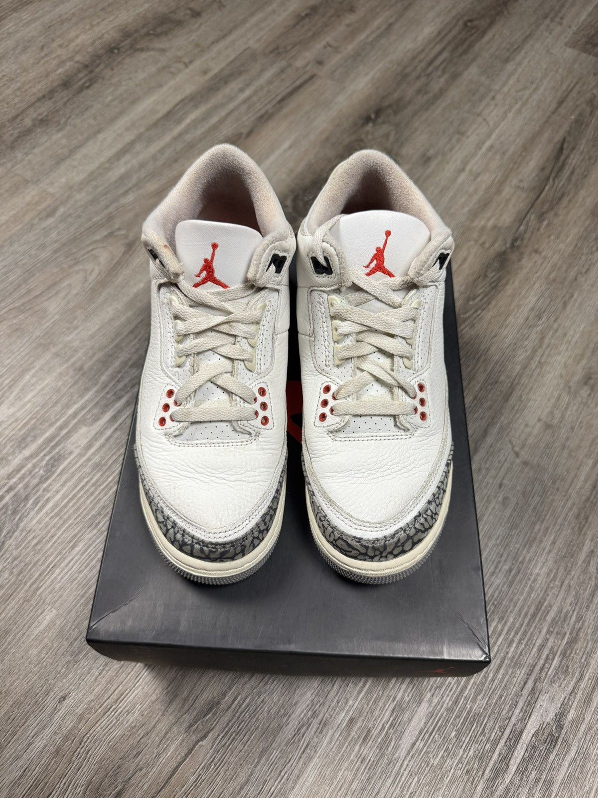 Jordan Brand Jordan 3 Retro White Cement Size 5Y Size US 5 / EU 37 - 2 Thumbnail
