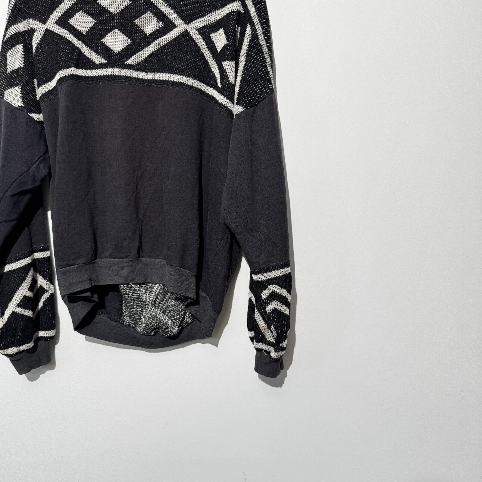Vintage Vintage Unisex Black Acrylic Sweater Size M Regular Fit Size US M / EU 48-50 / 2 - 10 Thumbnail