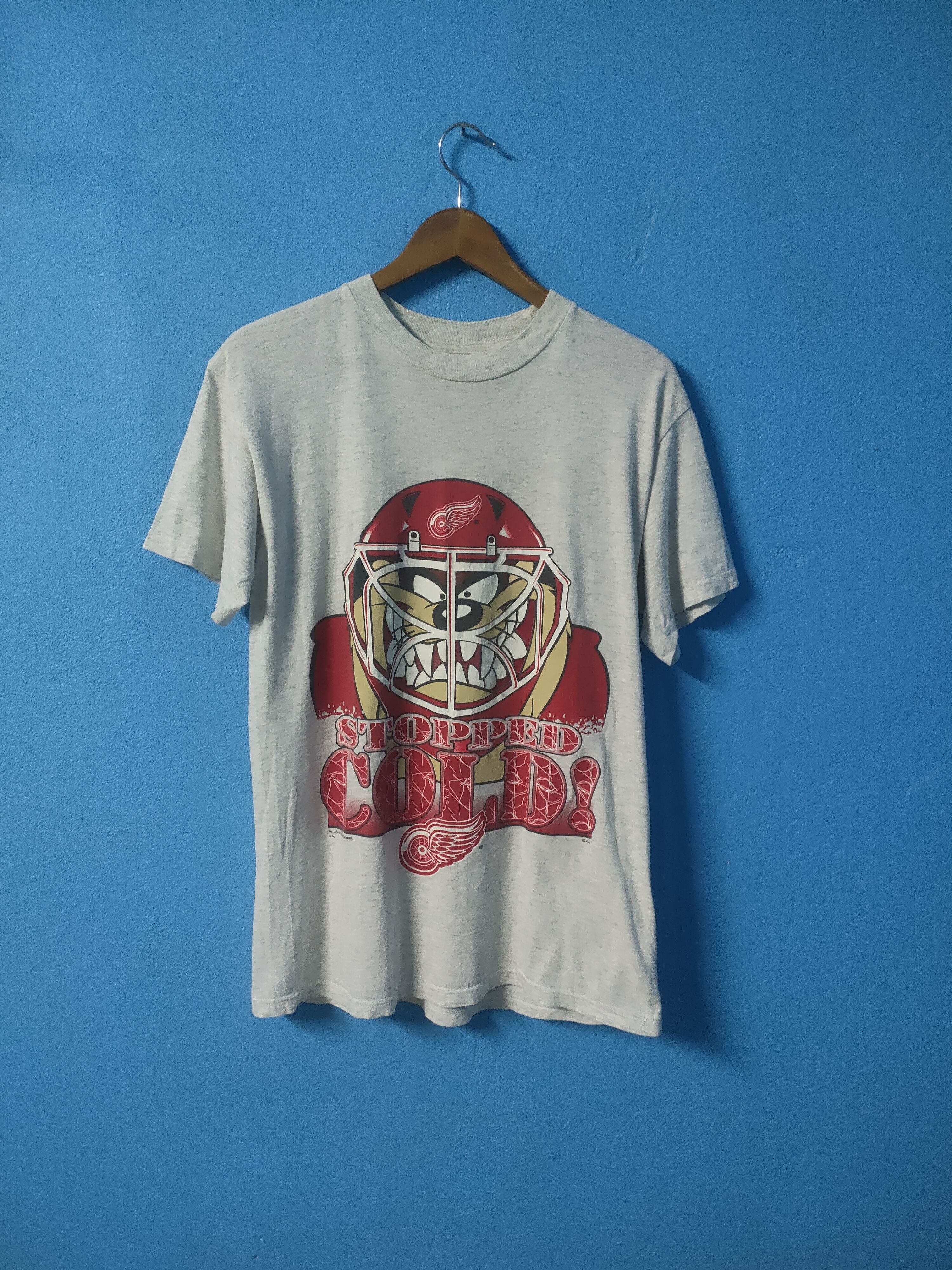 vintage 90s STOPPED COLD tazmania nhl tshirt