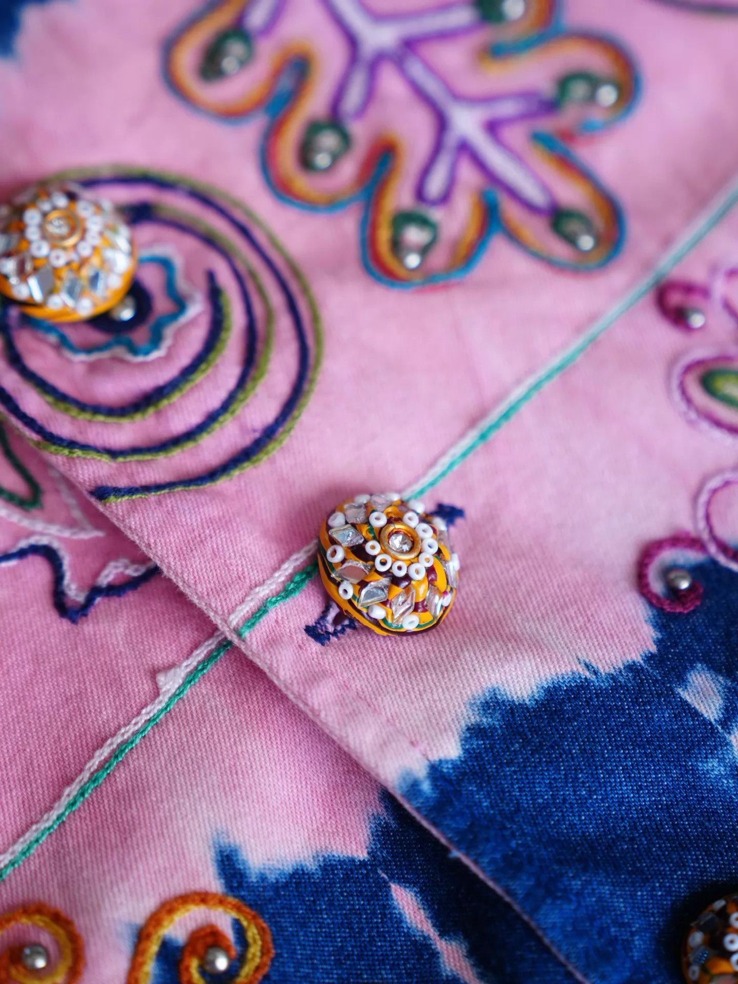 Haute Hippie Hippie Colorful Abstract Embroidery Denim Jacket Women's Size S / US 4 / IT 40 - 8 Thumbnail
