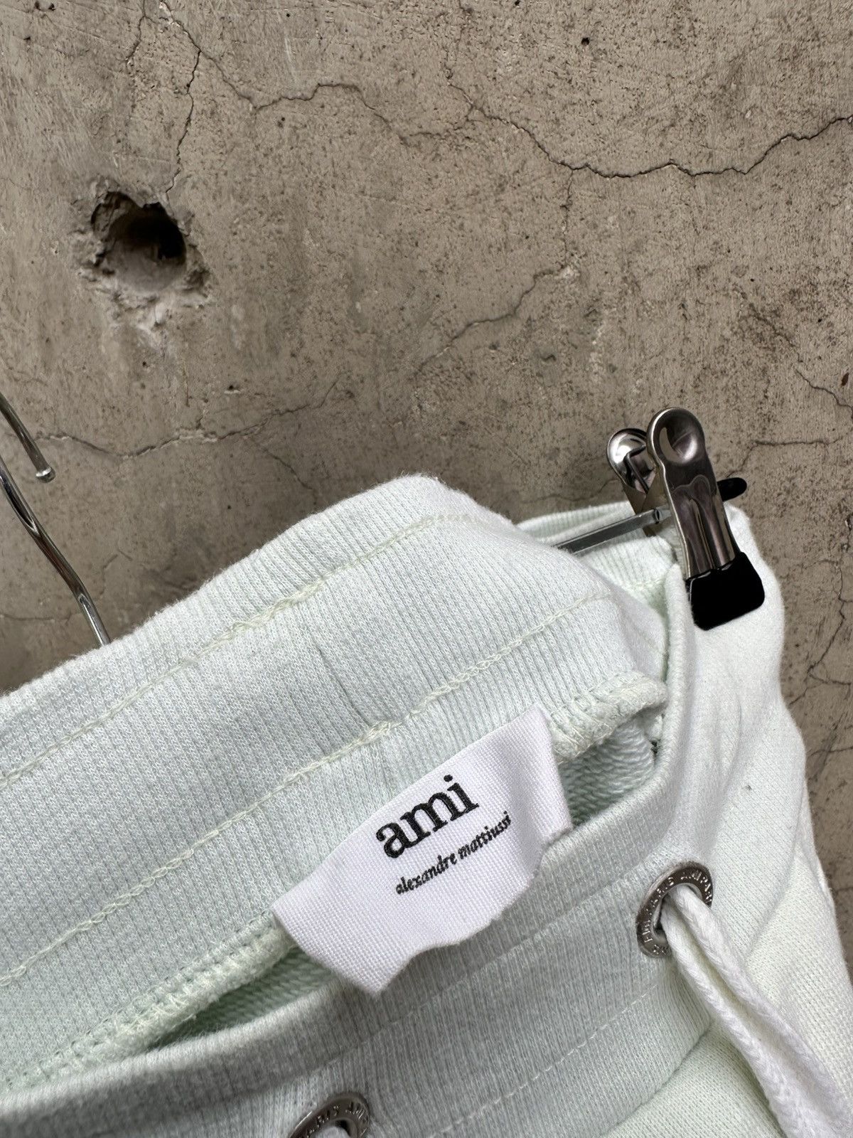 AMI AMI Short Heart heart logo Size US 38 / EU 54 - 5 Thumbnail
