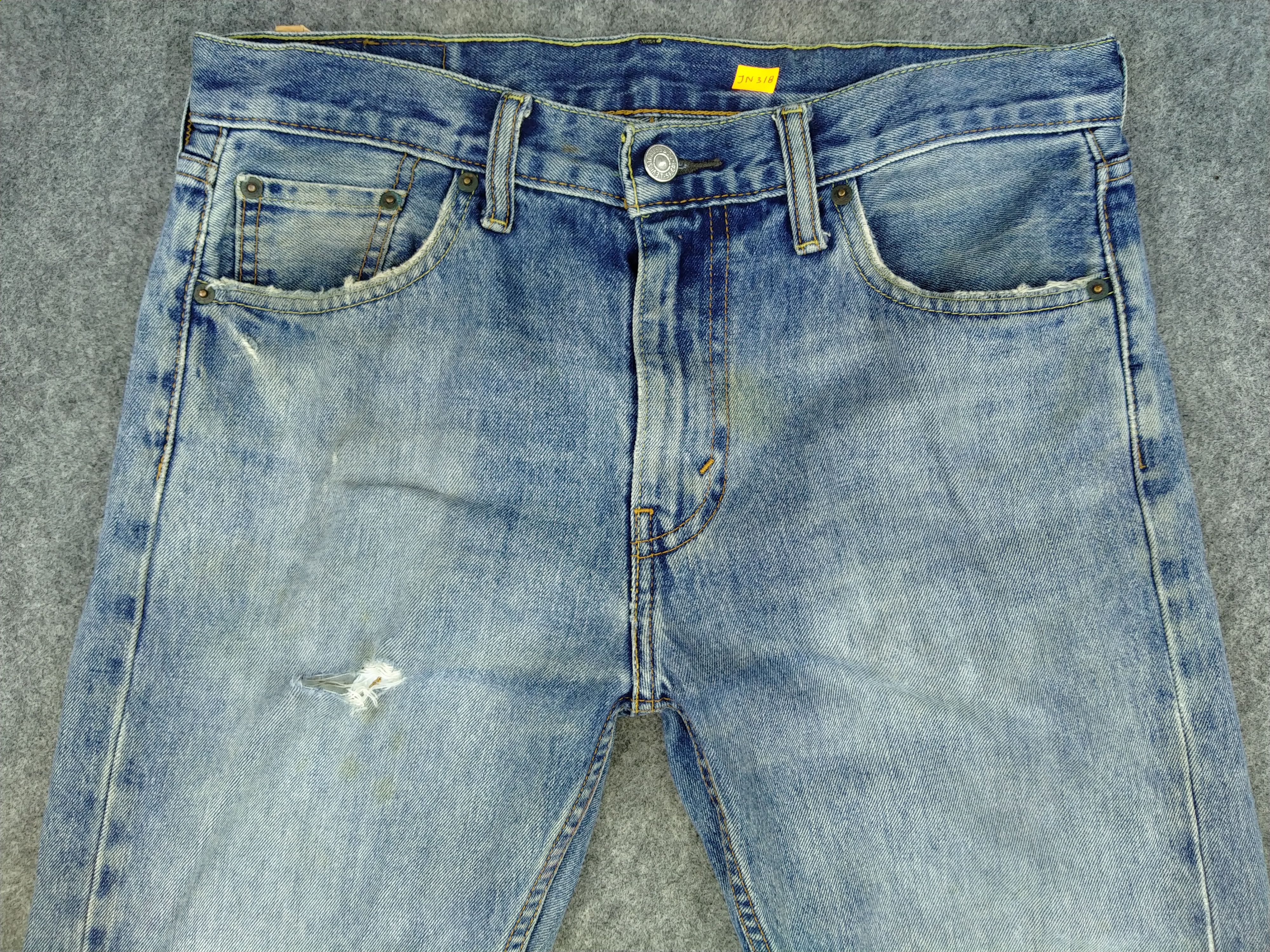 Levi's Vintage Levi's 513 Distressed 32 x 30 Denim -JN318 Size US 32 / EU 48 - 3 Thumbnail