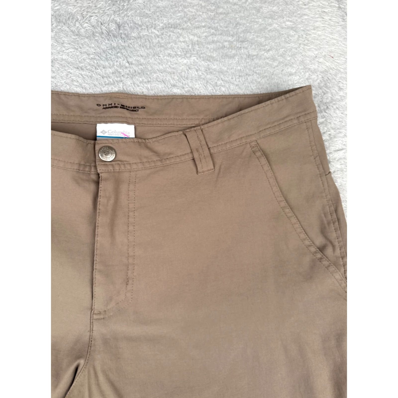Vintage Columbia Shorts Men 38 Brown Cargo Omni-Shield Nylon Blend Hike Camp Fish 38x10 Size US 38 / EU 54 - 5 Thumbnail