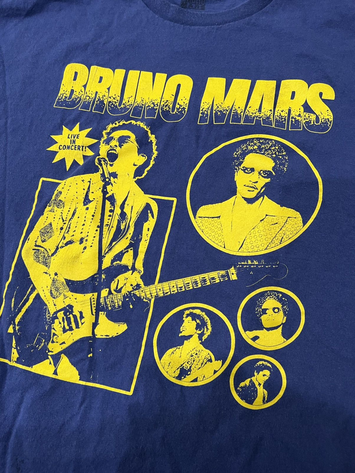 Band Tees Bruno mars tee Size US XL / EU 56 / 4 - 2 Thumbnail