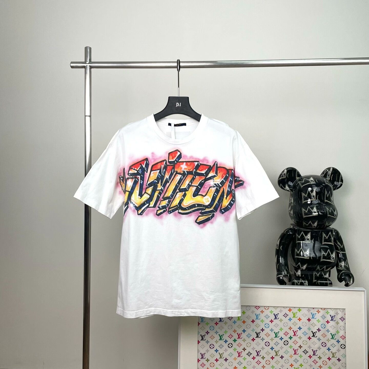 Louis Vuitton Louis Vuitton Retro T-Shirt L Women Size L / US 10 / IT 46 - 1 Thumbnail