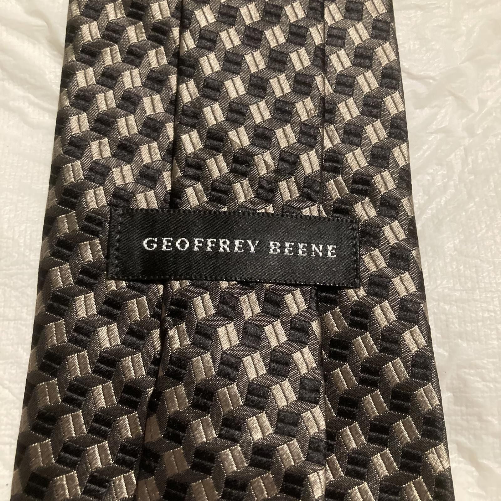 Designer NWOT Geoffrey Beene Tie 57/4 Size ONE SIZE - 3 Thumbnail