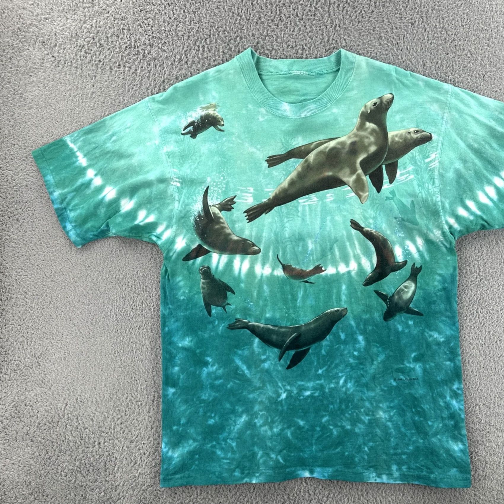 Liquid Blue VINTAGE Liquid Blue 1996 Tie Dye Shirt Mens Large Crew Neck Short Sleeve Navy Blue 90s Mens Size US L / EU 52-54 / 3 - 3 Thumbnail