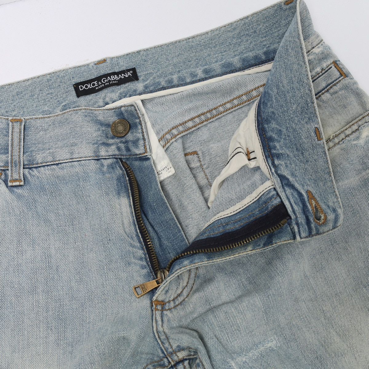Dolce & Gabbana Dolce & Gabbana Jeans Denim Pants Distressed Fade Metal Logo Size US 32 / EU 48 - 13 Thumbnail