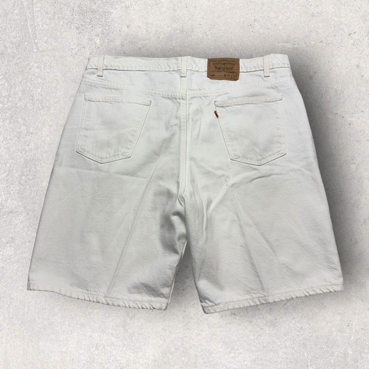 Levi's × Vintage Vintage Levi’s 550 Orange Tab jean shorts Size US 42 / EU 58 - 1 Thumbnail