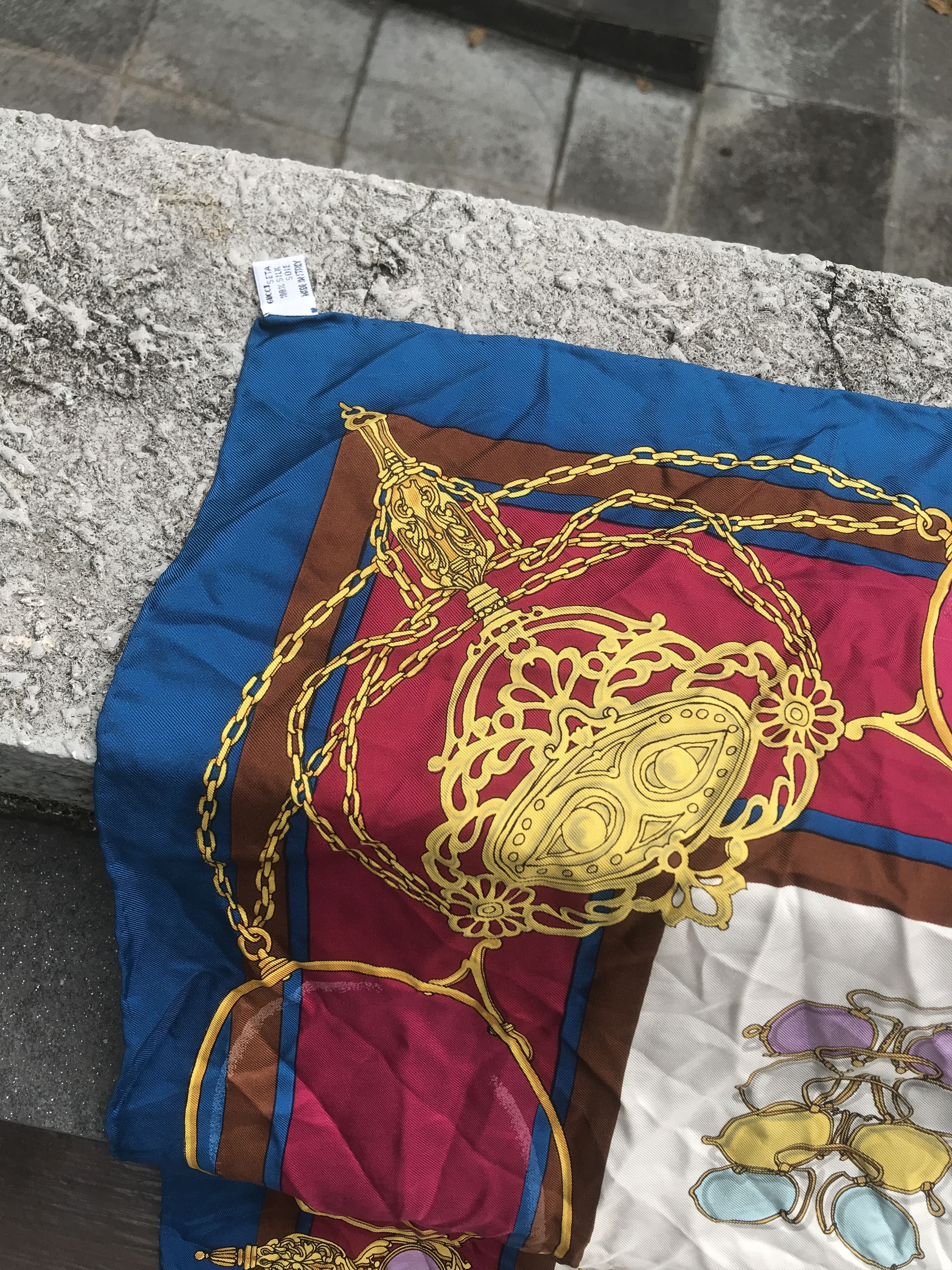 Gucci 💥 RARE 💥 Gucci 90's sunglass print silk scarf Size ONE SIZE - 3 Thumbnail