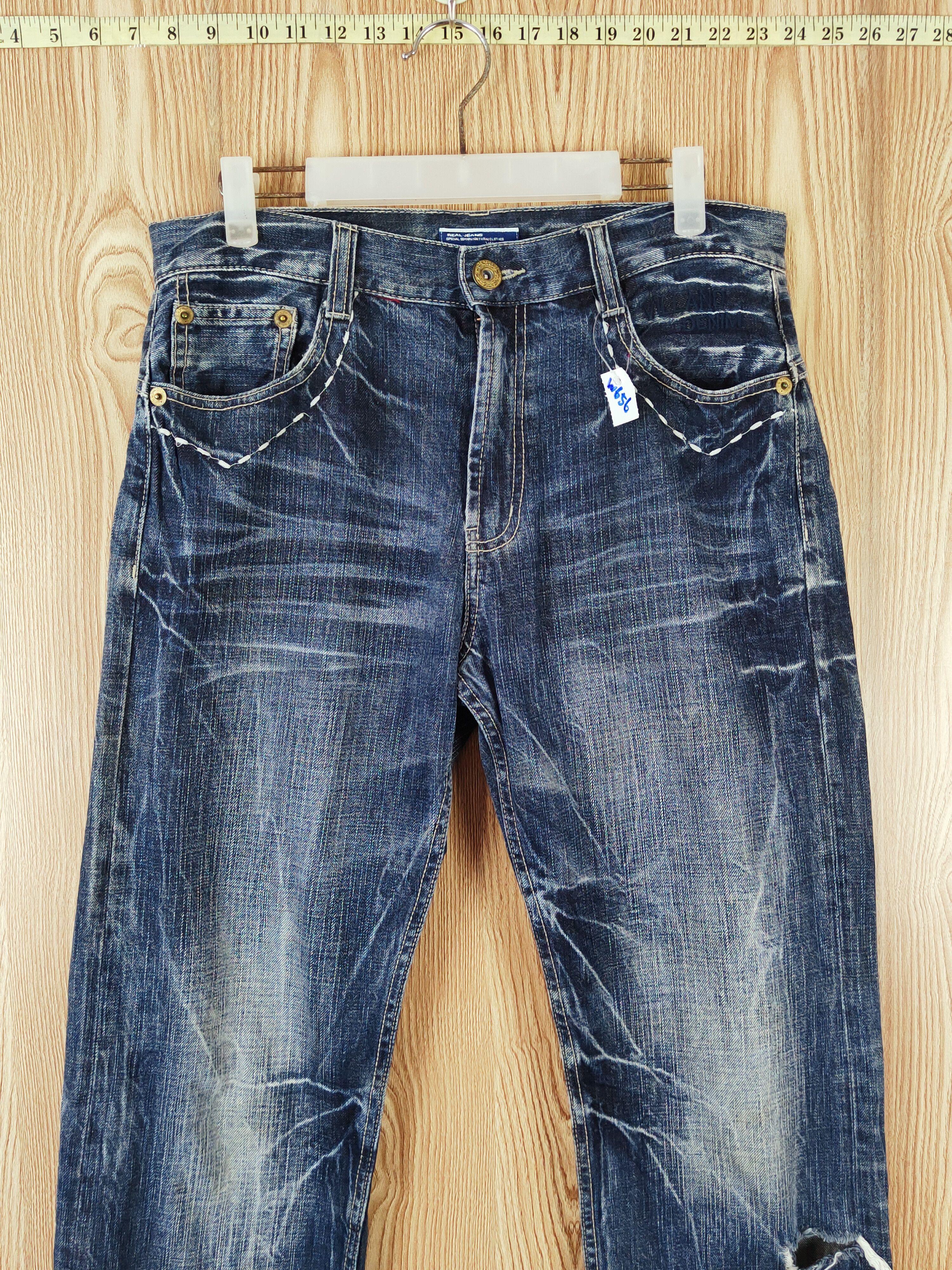 Japanese Brand Villand Dark Blue Distressed Ripped Jeans #W656 Size US 32 / EU 48 - 2 Thumbnail