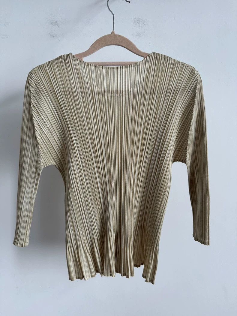 Issey Miyake Issey Miyake size:3 Earthy yellow pleated long-sleeved shi Size S / US 4 / IT 40 - 2 Thumbnail