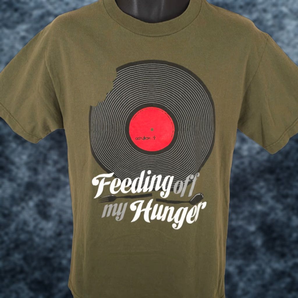 Gildan Acrylick T Shirt Mens Size Medium Green Vinyl Record Feeding Off My Hunger Size US M / EU 48-50 / 2 - 1 Thumbnail