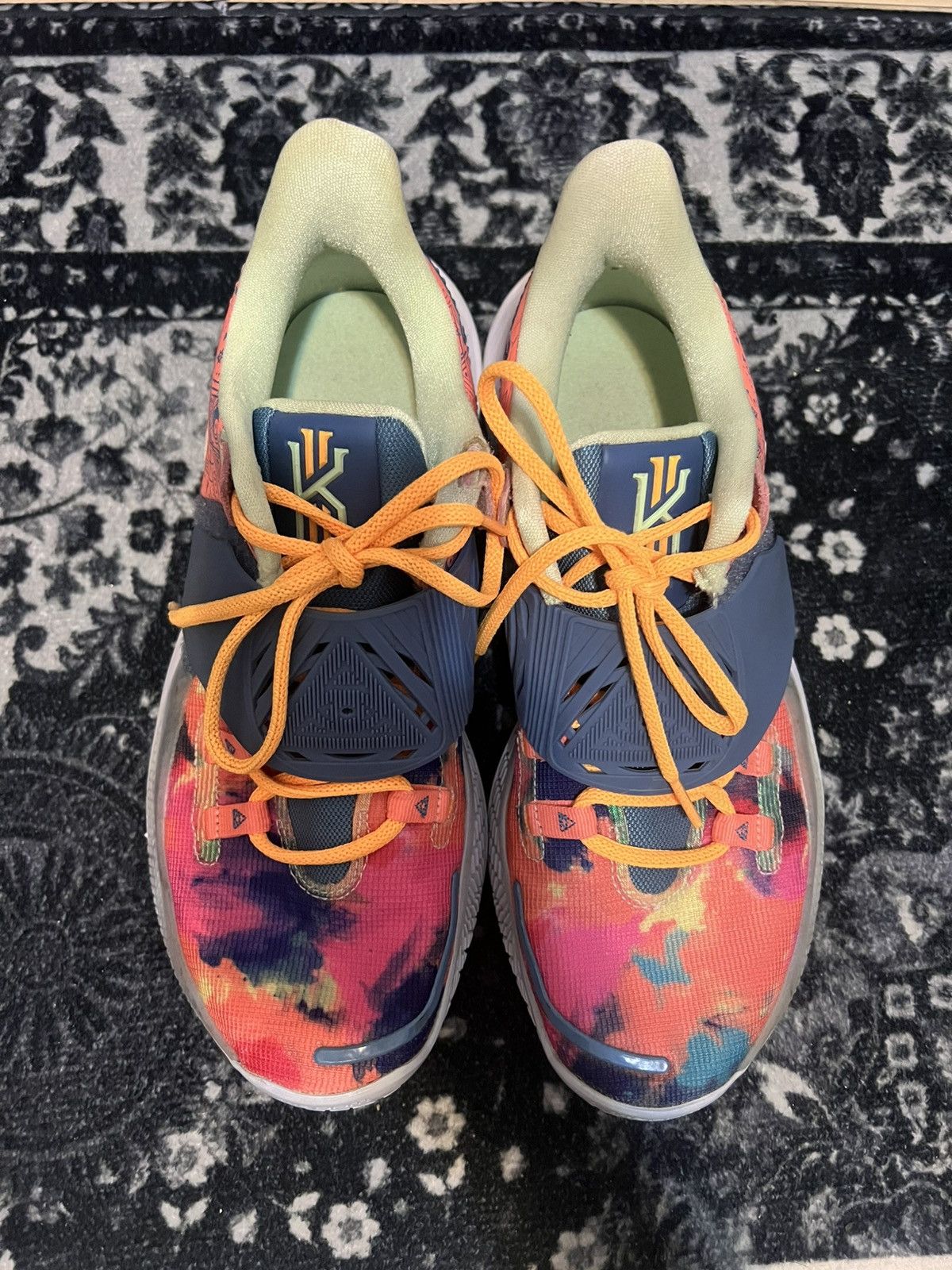 Nike KYRIE LOW 3 "TIE-DYE" Size US 10 / EU 43 - 4 Thumbnail