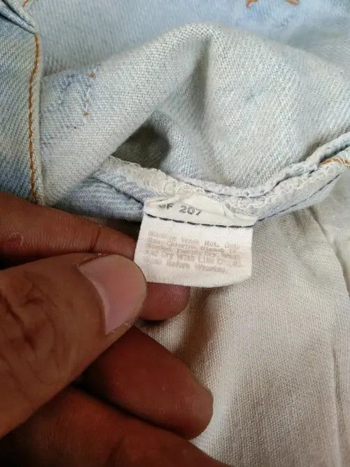 Levi's 80s Vintage Levi's 501 Made In USA Distressed Jeans 33x30 Size US 33 - 12 Thumbnail