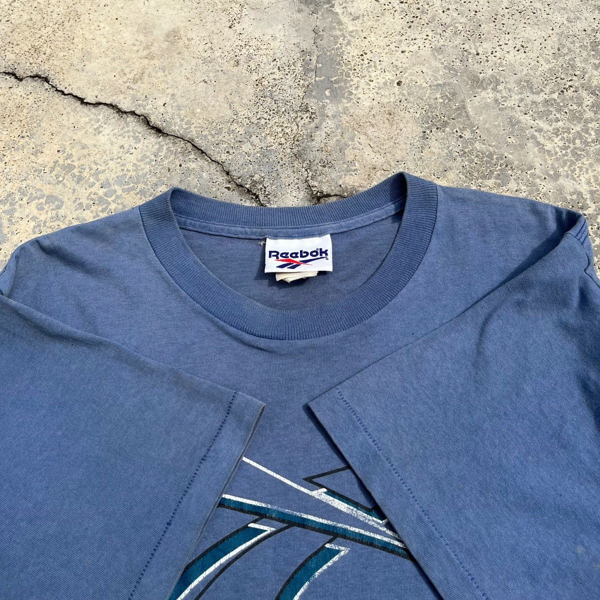 Reebok Vintage 90s Reebok Big Logo Graphic Tee Made In Usa Size US M / EU 48-50 / 2 - 4 Thumbnail