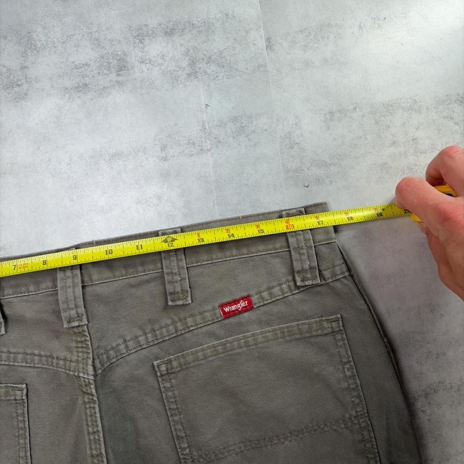 Dickies Y2K Olive Green Dickies Carpenter Baggy Distressed Shorts Size US 34 / EU 50 - 6 Thumbnail