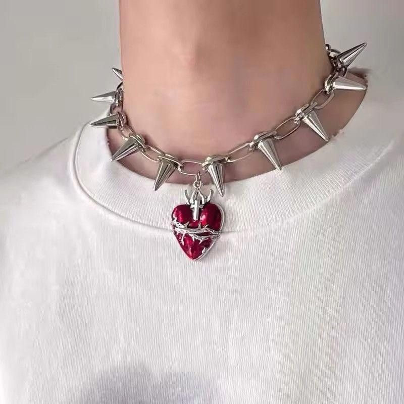 Other Gothic Thorn Red Heart Pendant Necklace Size ONE SIZE - 1 Thumbnail