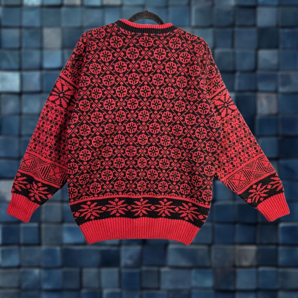 Vintage VINTAGE Tundra Sweater Unisex Adult Red Black Nordic Knit Size S/P Pullover Knit Wool Acrylic Crew Neck Men Red Nordic Size US S / EU 44-46 / 1 - 1 Thumbnail