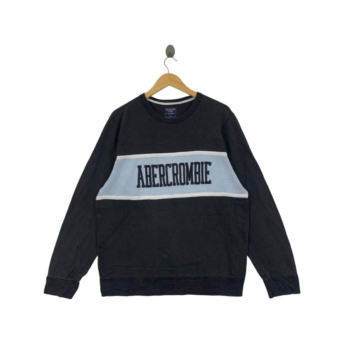 Abercrombie & Fitch ABERCROMBIE & FITCH Big Embroidered Logo Black Sweatshirt Size US L / EU 52-54 / 3 - 1 Thumbnail