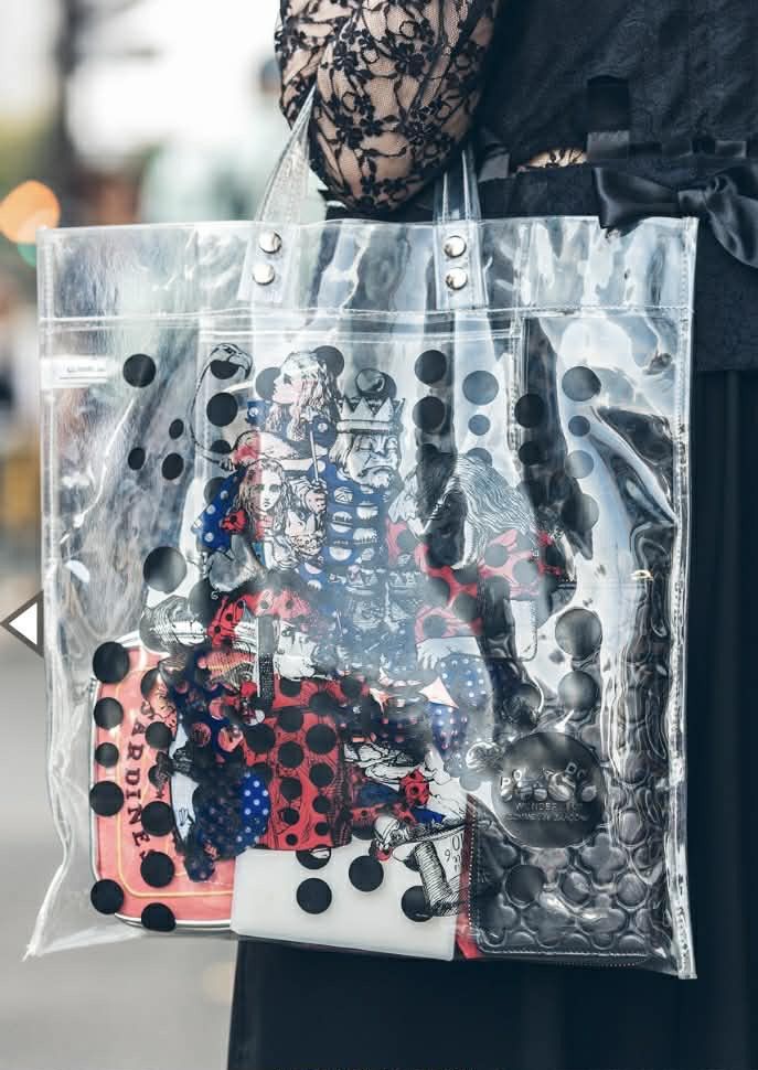 Comme des Garcons Comme Des Garcons ToteBag PVC Alice in Wonderland Size ONE SIZE - 1 Thumbnail
