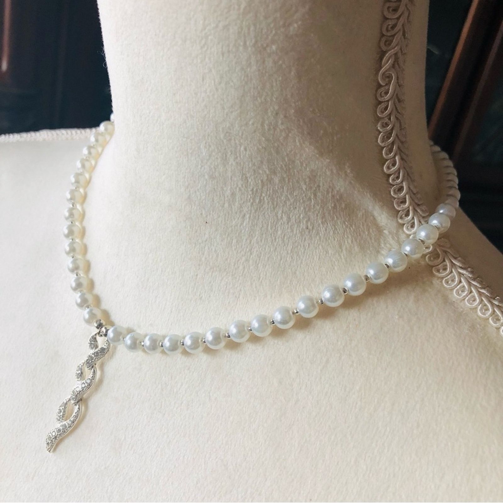 Handmade Handcrafted repurpose fancy stone dangle Pearl necklace Size ONE SIZE - 4 Thumbnail