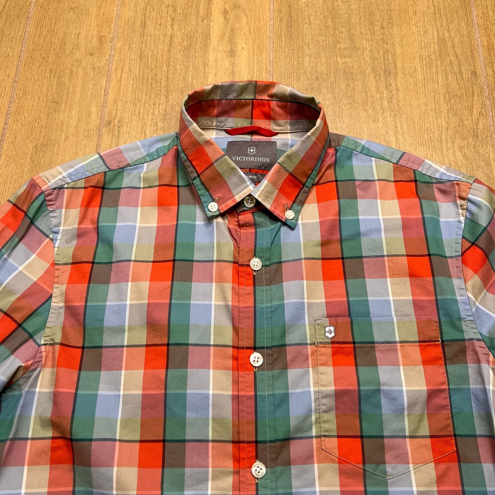 Victorinox Victorinox Plaid Button Up Shirt Mens M Slim Fit Red Blue Size US M / EU 48-50 / 2 - 2 Thumbnail